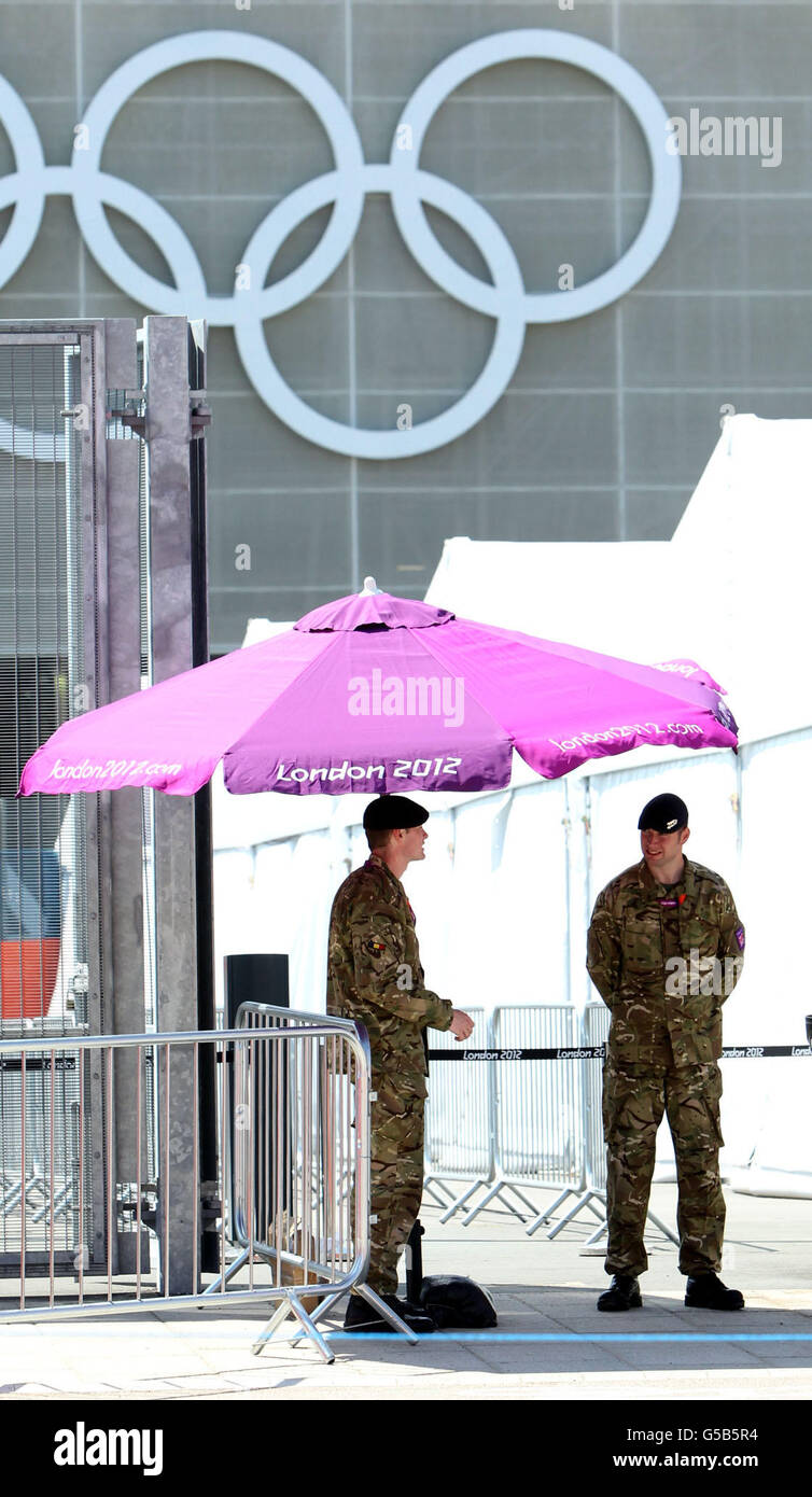 Jeux olympiques - préparatifs finaux.L'entrée de sécurité du site olympique à Stratford, Londres, cinq jours avant la cérémonie d'ouverture des Jeux Olympiques. Banque D'Images