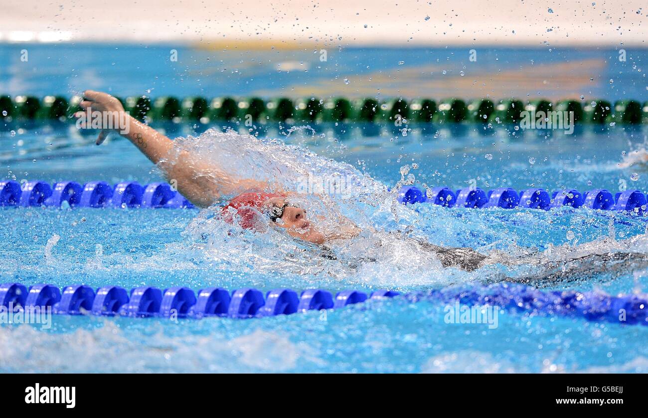 Gemma Spofforth en Grande-Bretagne pendant la course de 100 m de sa femme au centre aquatique de Londres, le deuxième jour des Jeux Olympiques de Londres 2012.APPUYEZ SUR ASSOCIATION photo.Date de la photo: Samedi 28 juillet 2012.Le crédit photo devrait se lire comme suit : Tony Marshall/PA Wire.USAGE ÉDITORIAL UNIQUEMENT Banque D'Images