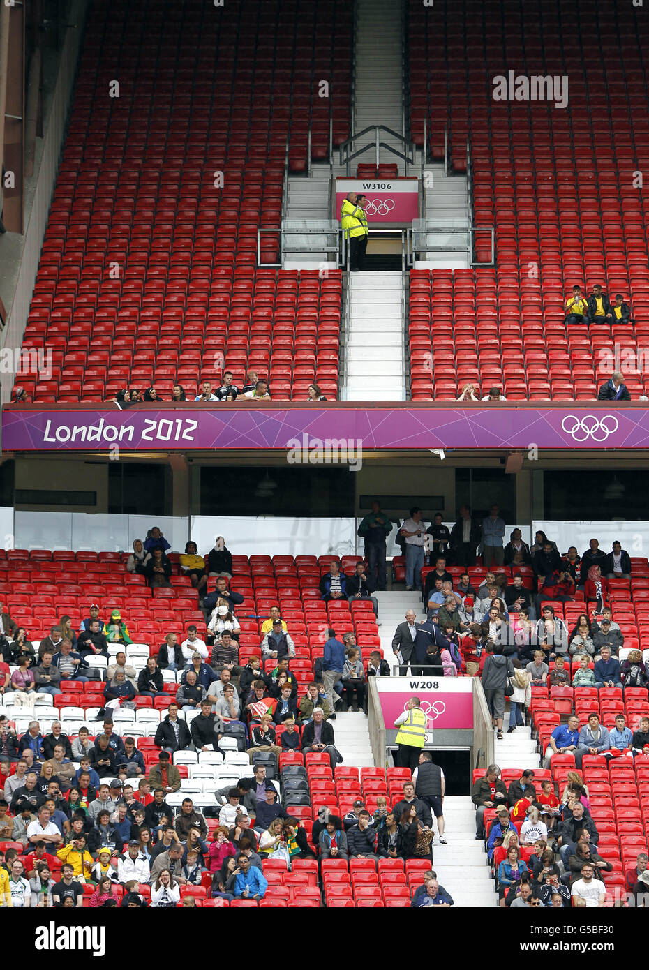 Jeux Olympiques de Londres - 2e jour.Sièges vides lors du match Égypte / Nouvelle-Zélande du groupe C à Old Trafford, Manchester. Banque D'Images