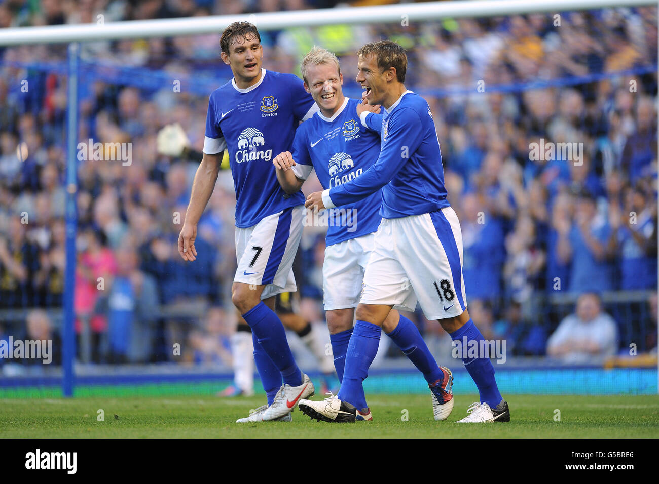 Steven Naismith d'Everton célèbre son troisième but Banque D'Images