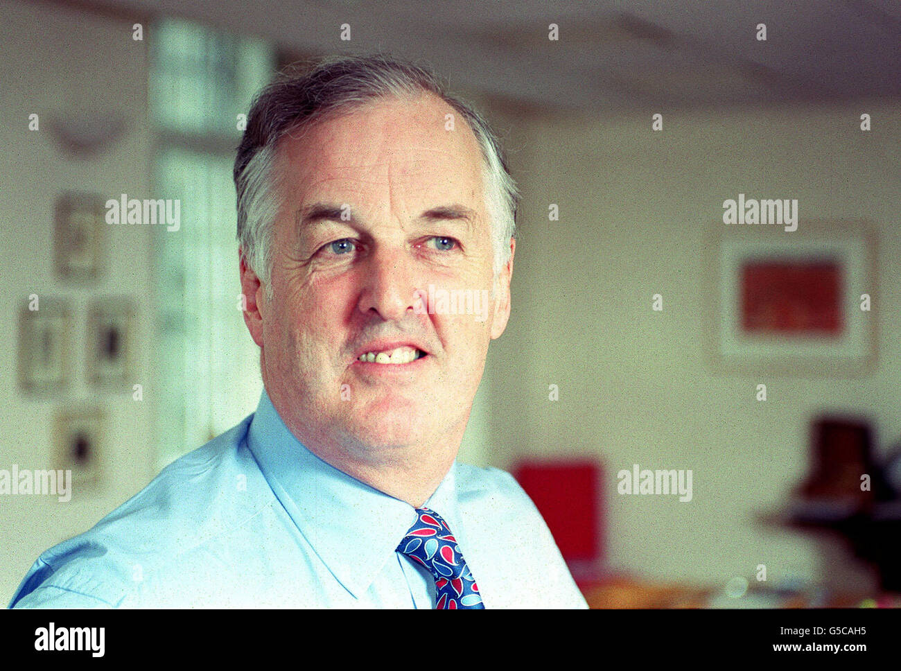 Récemment nommé président de BT (British Telecom), Sir Christopher Bland, à la BBC Broadcasting House, Londres.Sir Christopher, actuellement Président du Conseil des gouverneurs de la BBC, remplacera le Président actuel de BT, Sir Iain Vallance.* Vallance qui est en baisse, il a été annoncé aujourd'hui. Banque D'Images