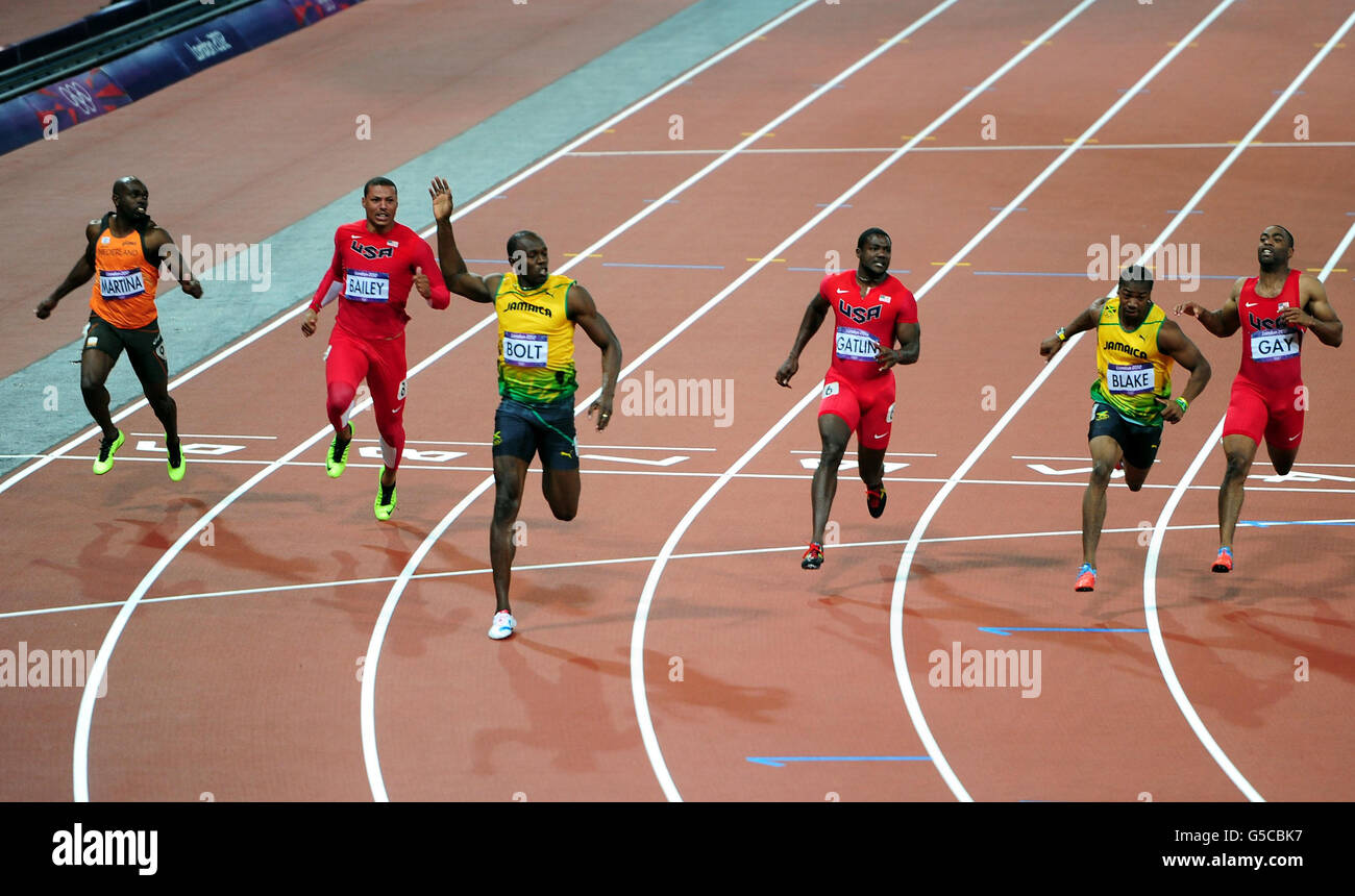 Le Bolt Usain de la Jamaïque remporte la finale masculine de 100m le neuvième jour des Jeux Olympiques au stade olympique de Londres. Banque D'Images