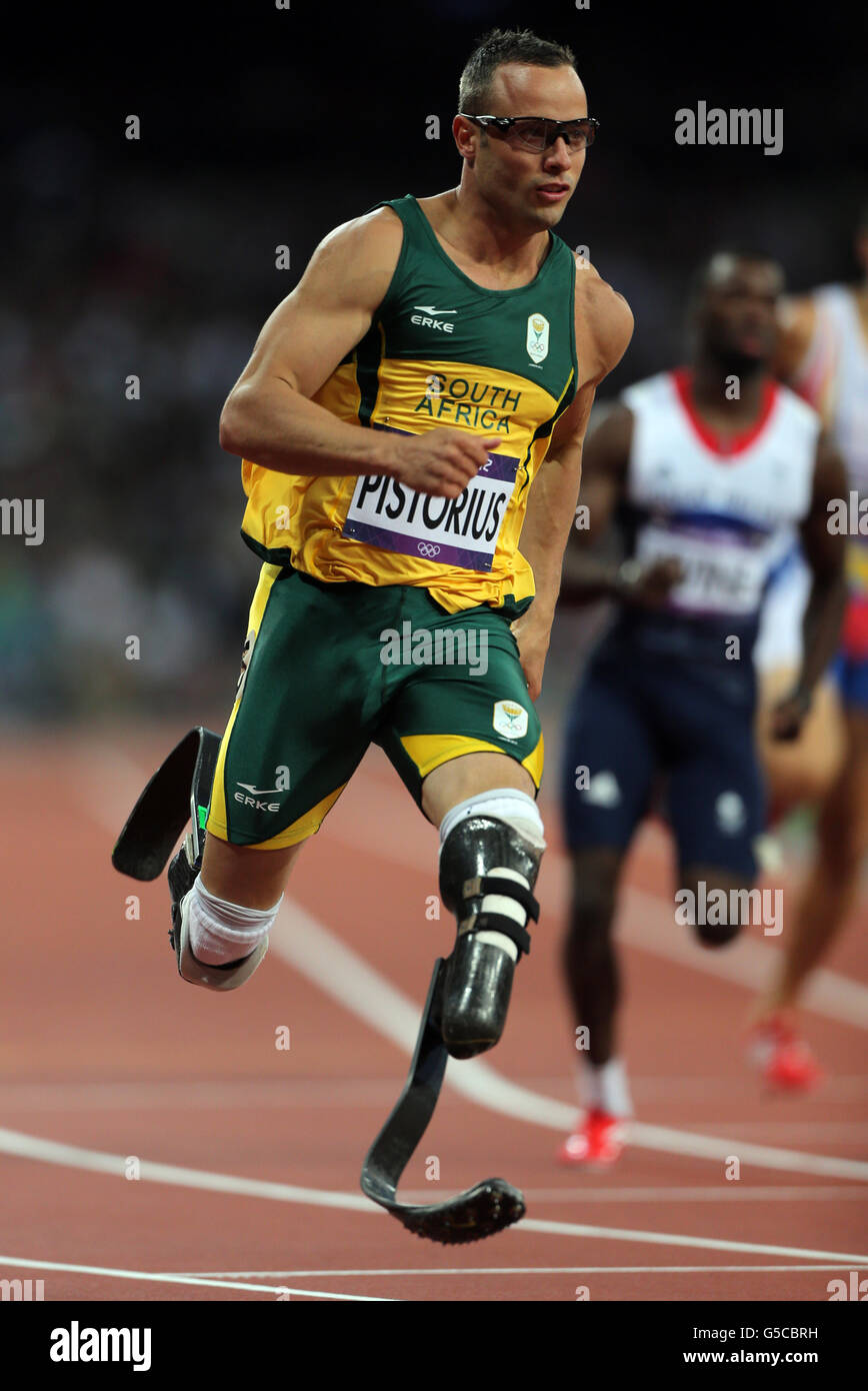 Jeux Olympiques de Londres - jour 9.Oscar Pistorius d'Afrique du Sud dans la demi-finale olympique masculine du 400m, où il a terminé 8e au stade olympique de Londres. Banque D'Images