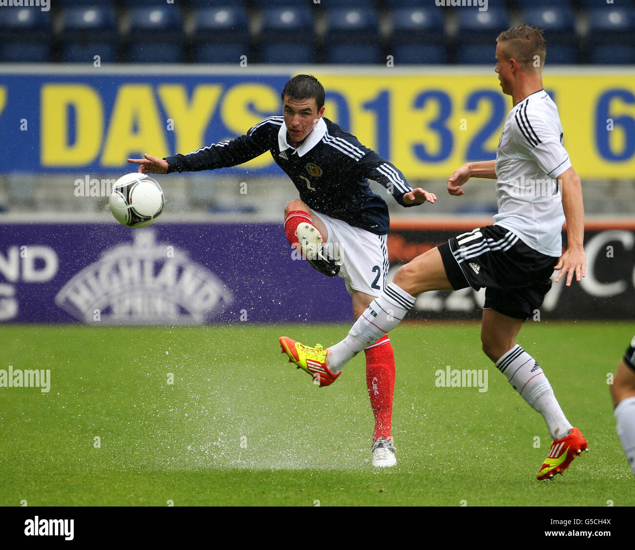 Football - Match International - Ecosse / Allemagne U19 U19 - Le stade Falkirk Banque D'Images Football - Match International - Ecosse / Allemagne U19 U19 - Le stade Falkirk Banque D'Images