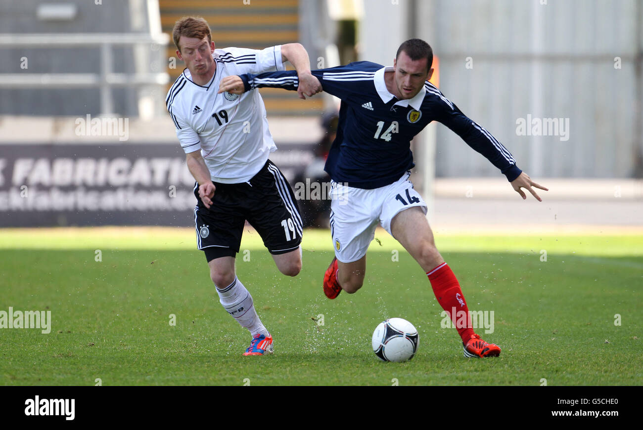 Football - Match International - Ecosse / Allemagne U19 U19 - Le stade Falkirk Banque D'Images Football - Match International - Ecosse / Allemagne U19 U19 - Le stade Falkirk Banque D'Images