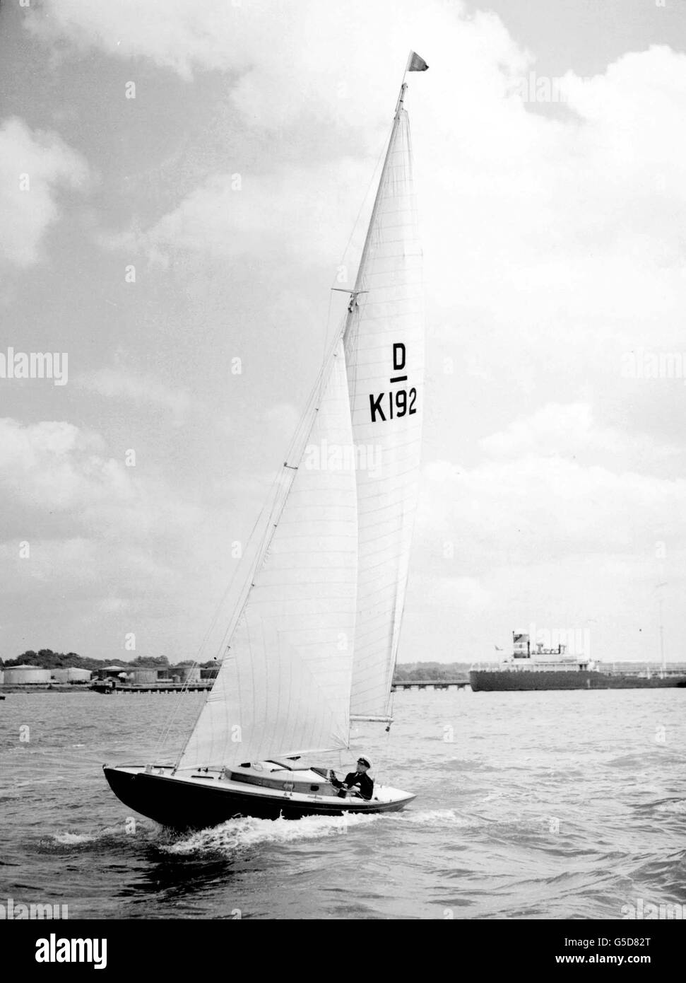 Yacht Classe Dragon bleue Banque D'Images