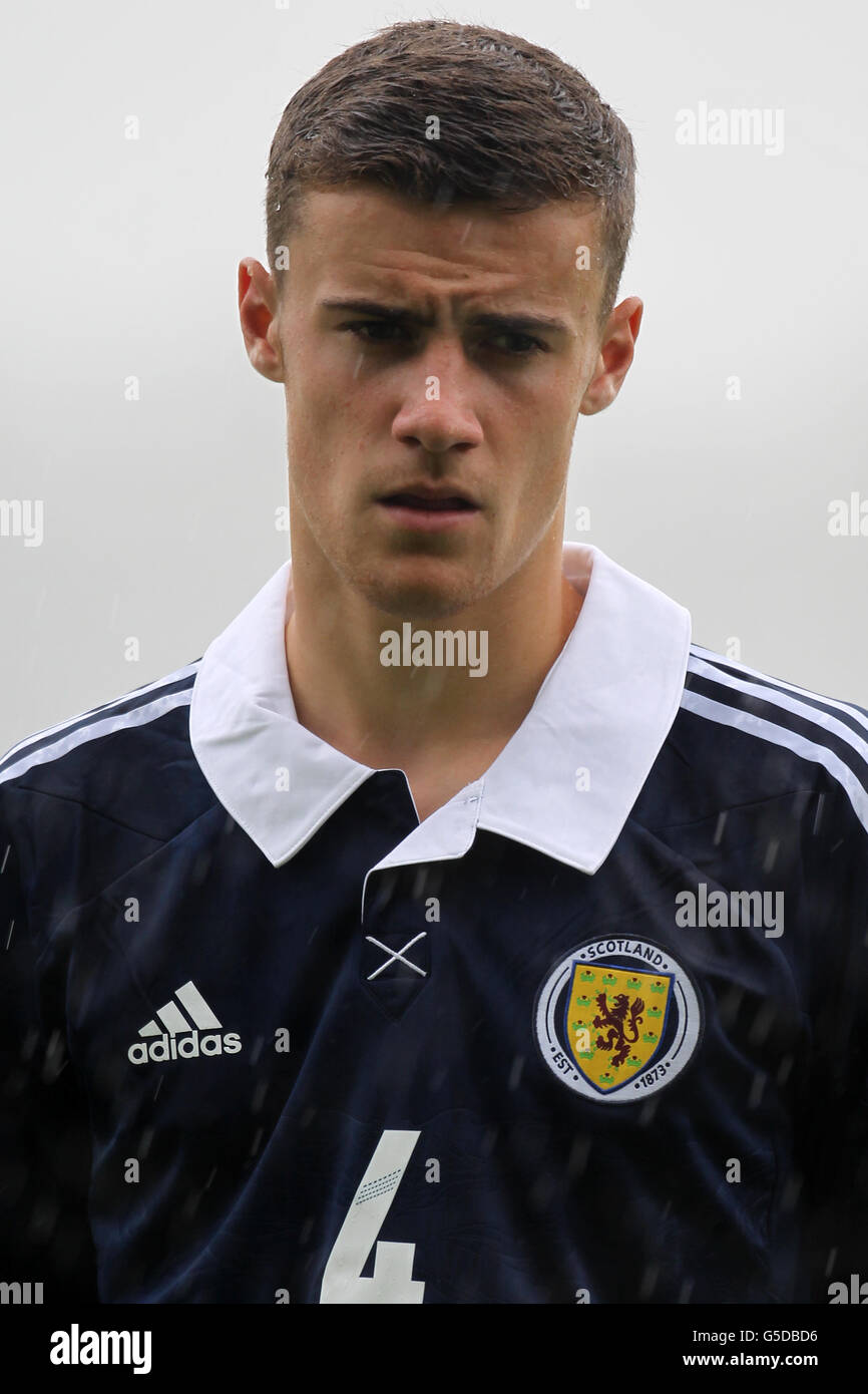 Football - International Challenge Match - Scotland U19 / Germany U19 - The Falkirk Stadium. Alexander Davey, Écosse Banque D'Images Football - International Challenge Match - Scotland U19 / Germany U19 - The Falkirk Stadium. Alexander Davey, Écosse Banque D'Images