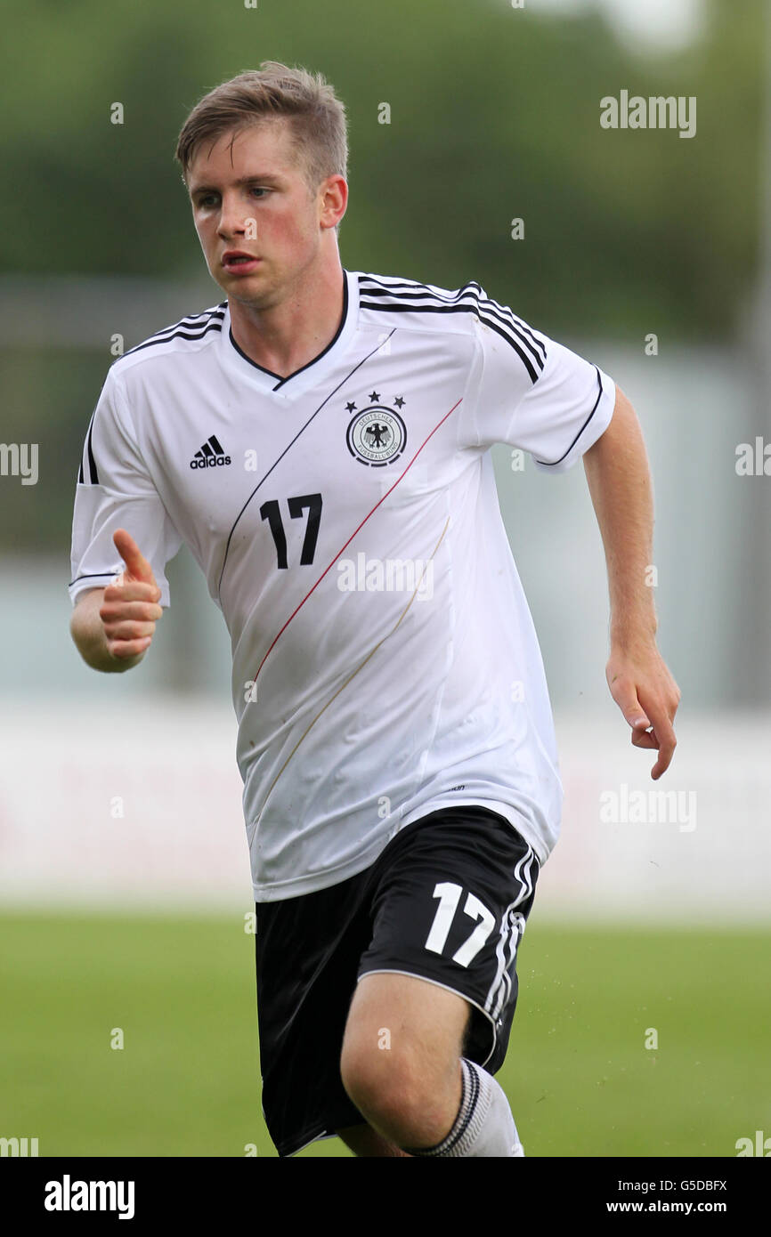 Football - International Challenge Match - Scotland U19 / Germany U19 - The Falkirk Stadium. Patrick Weihrauch, Allemagne Banque D'Images Football - International Challenge Match - Scotland U19 / Germany U19 - The Falkirk Stadium. Patrick Weihrauch, Allemagne Banque D'Images