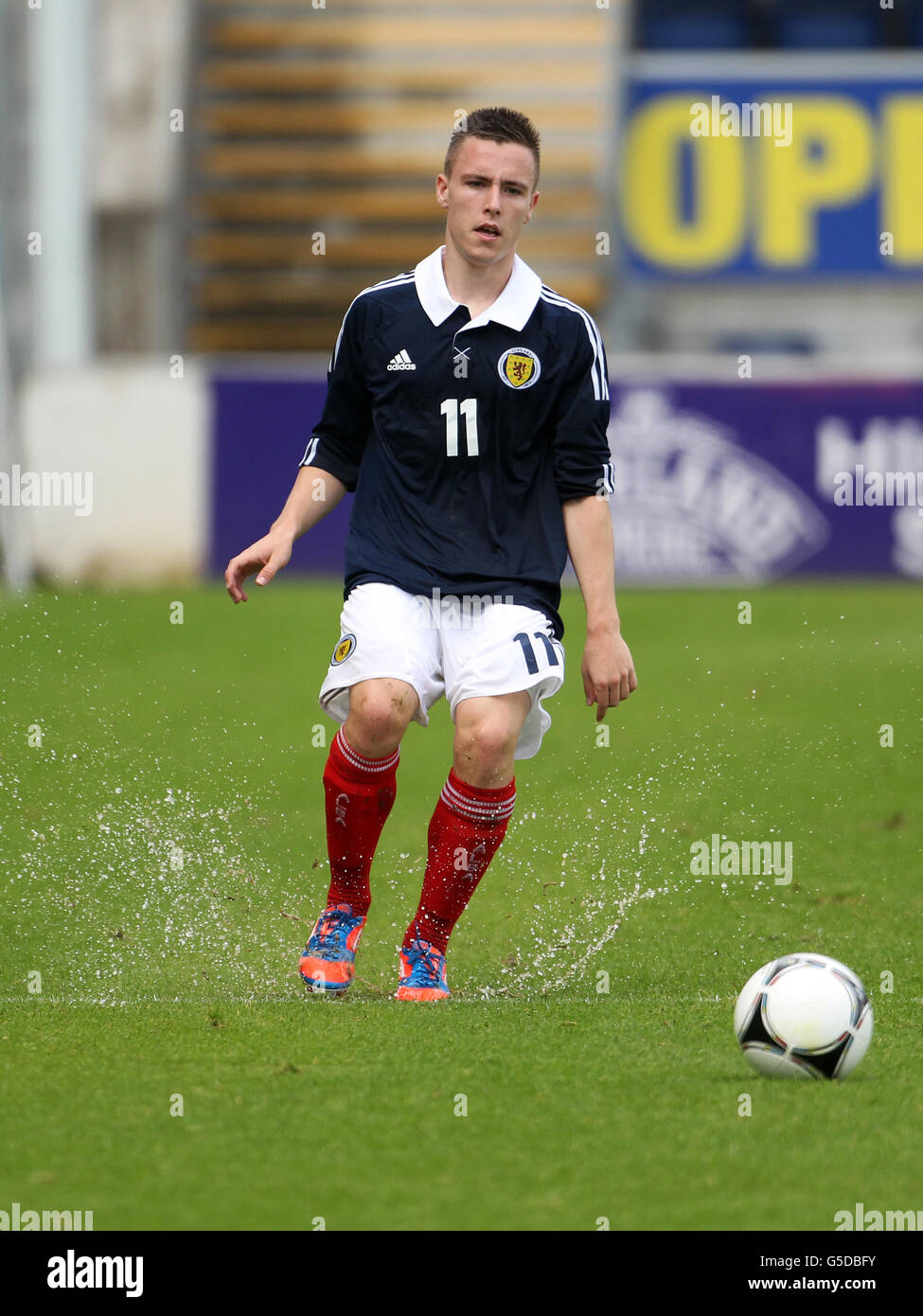 Football - International Challenge Match - Scotland U19 / Germany U19 - The Falkirk Stadium. Barrie McKay, Écosse Banque D'Images Football - International Challenge Match - Scotland U19 / Germany U19 - The Falkirk Stadium. Barrie McKay, Écosse Banque D'Images