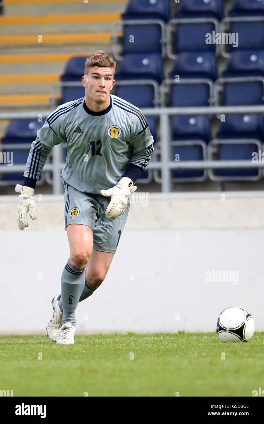 Football - International Challenge Match - Scotland U19 / Germany U19 - The Falkirk Stadium. Phillip Anderson, Écosse Banque D'Images Football - International Challenge Match - Scotland U19 / Germany U19 - The Falkirk Stadium. Phillip Anderson, Écosse Banque D'Images