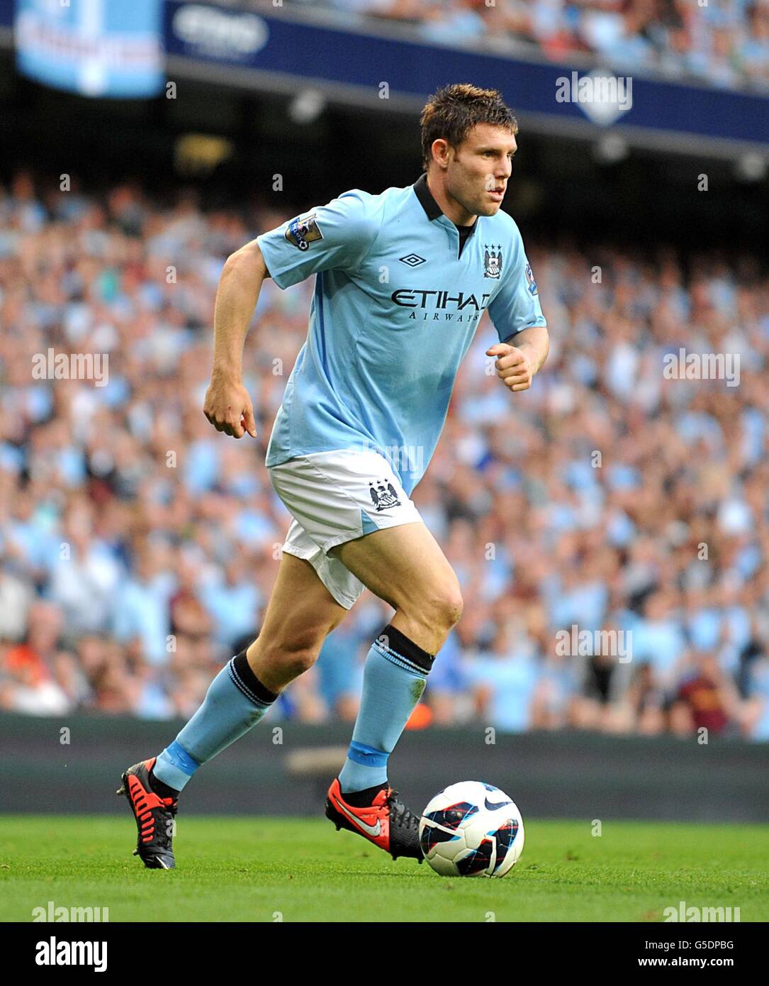 Football - Barclays Premier League - Manchester City / Queens Park Rangers - Etihad Stadium. James Milner, Manchester City Banque D'Images