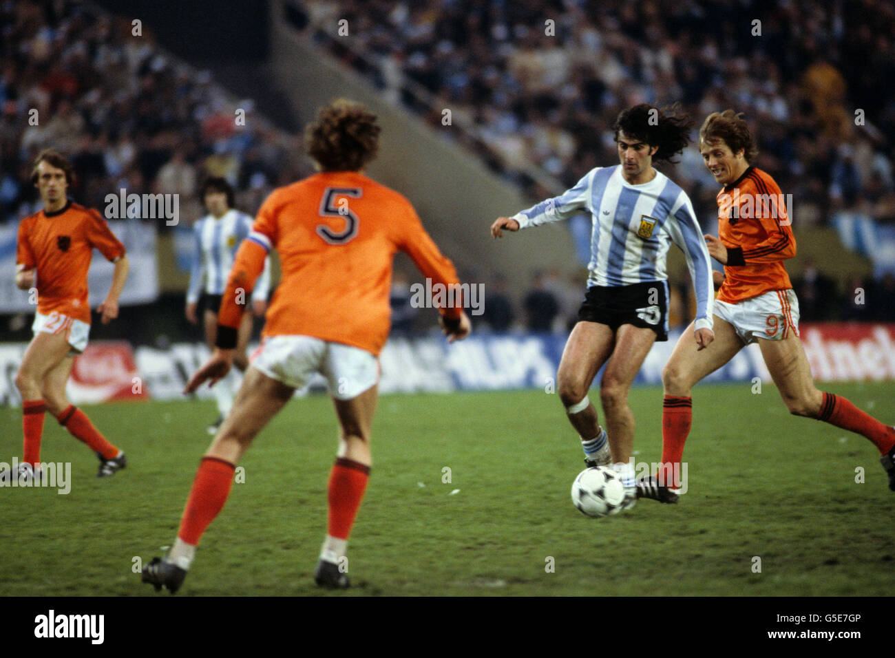 COUPE DU MONDE ARGENTINE 1978 lot de 3 MAGAZINE E.A.M. 78 No. 3 COUPE DU MONDE ARGENTINE 1978 lot de 3 MAGAZINE E.A.M. 78 No. 3