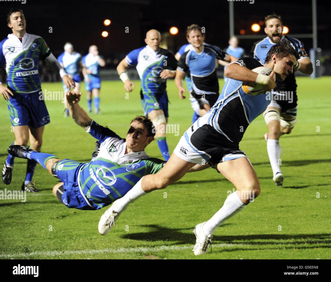 Rugby Union - RaboDirect PRO12 - Glasgow Warriors v Connacht - Stade Scottoun.Les guerriers de Glasgow Peter Murchie marque ses côtés deuxième essai pendant le match RaboDirect PRO12 au stade Scotstin, Glasgow. Banque D'Images