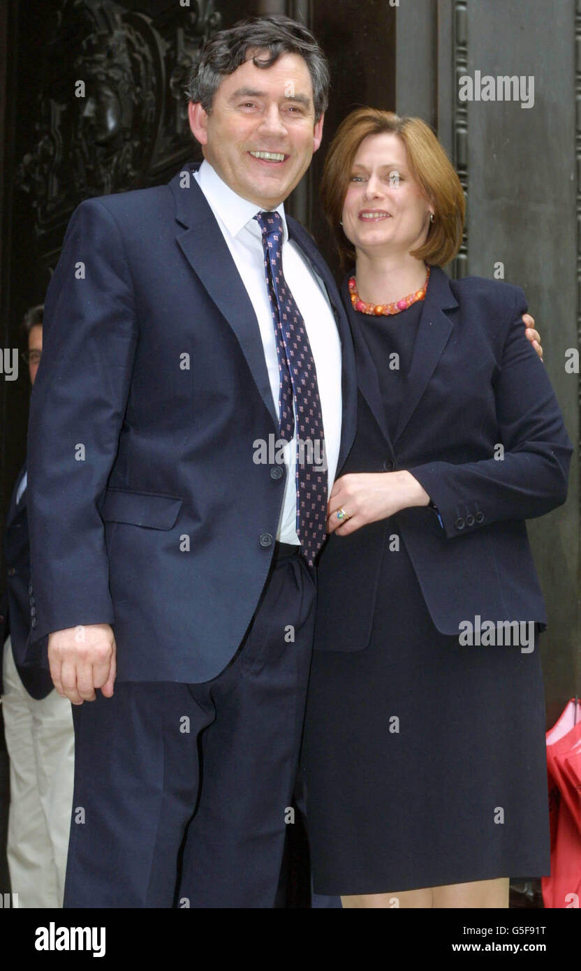 Gordon Brown femme attend Bébé Banque D'Images