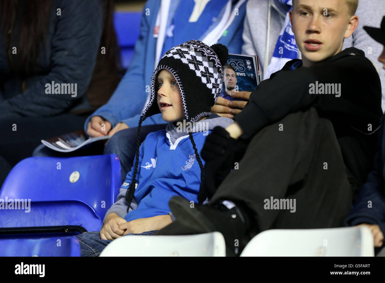 Football - npower football League Championship - Birmingham City / Bolton Wanderers - St Andrews. Jeunes fans de Birmingham City dans les stands Banque D'Images