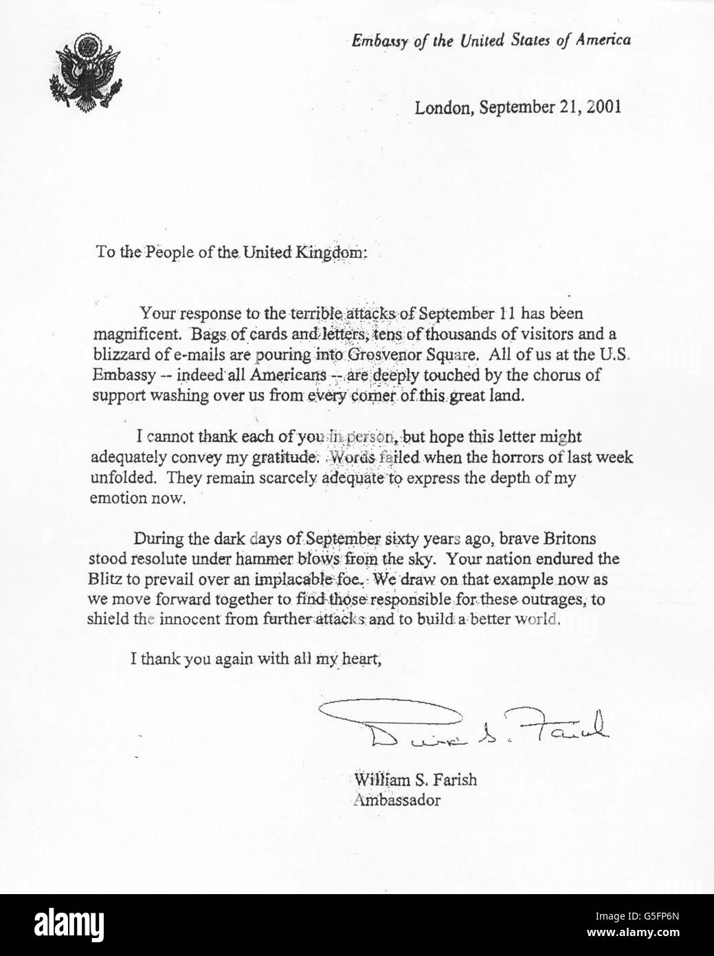 Une lettre de l'Ambassadeur américain, William S Farish, distribuée aux médias et adressée au peuple du Royaume-Uni, en réponse aux condoléances que le peuple britannique a données à l'Ambassadeur et aux États-Unis après les attentats terroristes du 11/9/01. Banque D'Images
