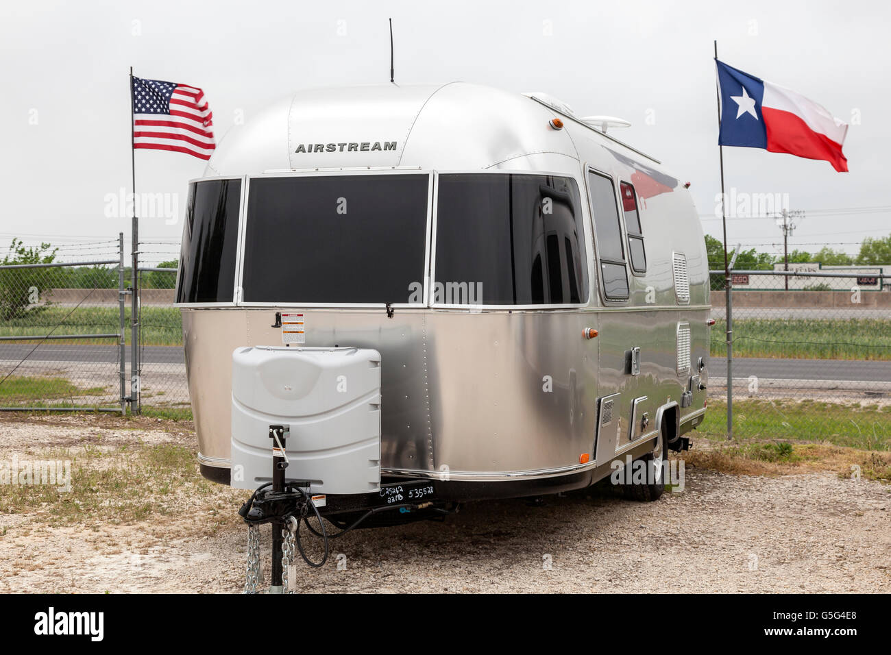 Remorque Airstream dans une concession aux ETATS UNIS Banque D'Images