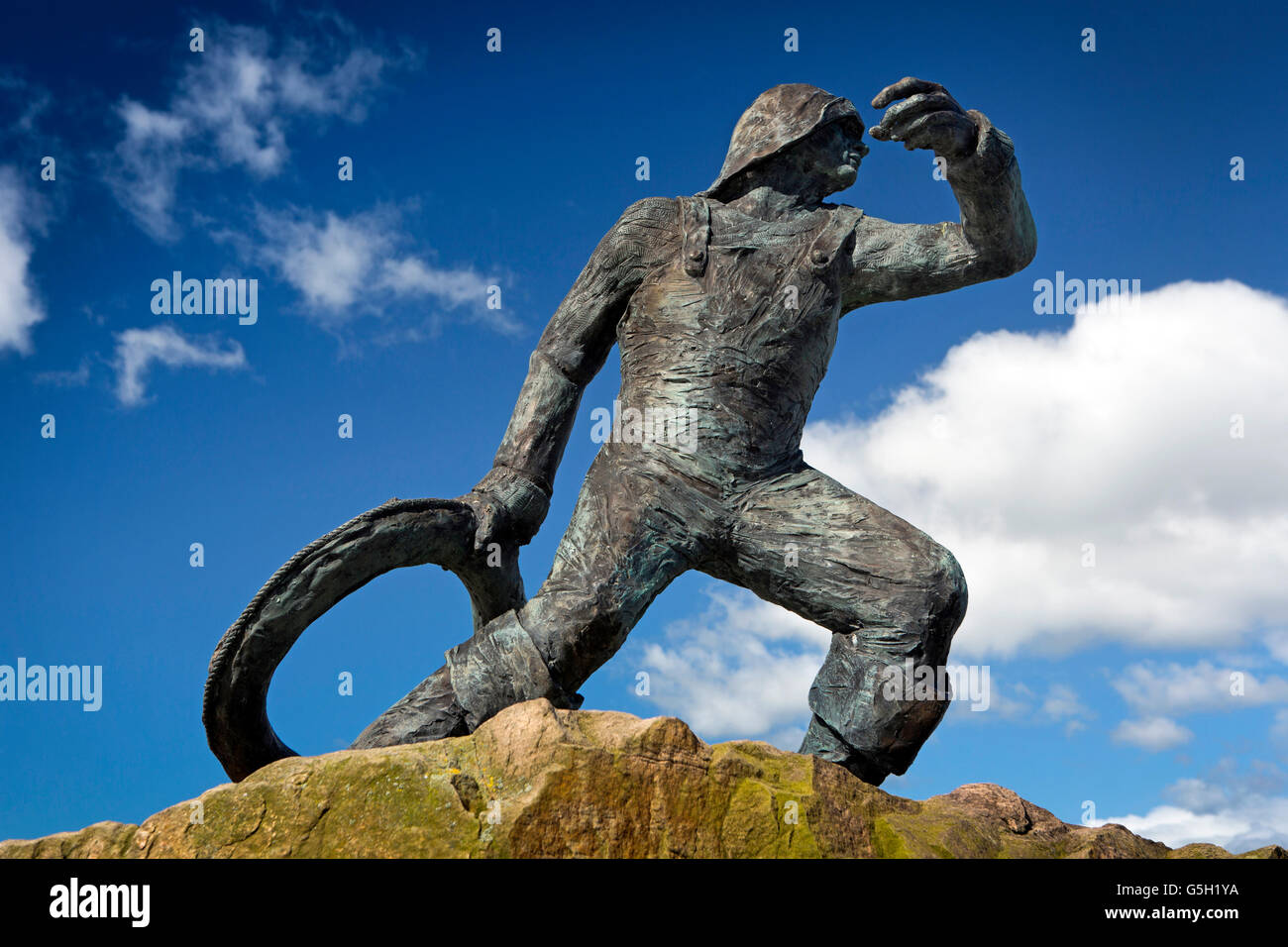 Royaume-uni, Angleterre Northumberland, Largs, La sculpture en bronze de sauvetage Banque D'Images