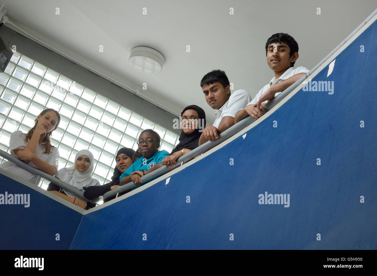 Les étudiants d'une école secondaire multi-culturelle. L'Angleterre. UK Banque D'Images