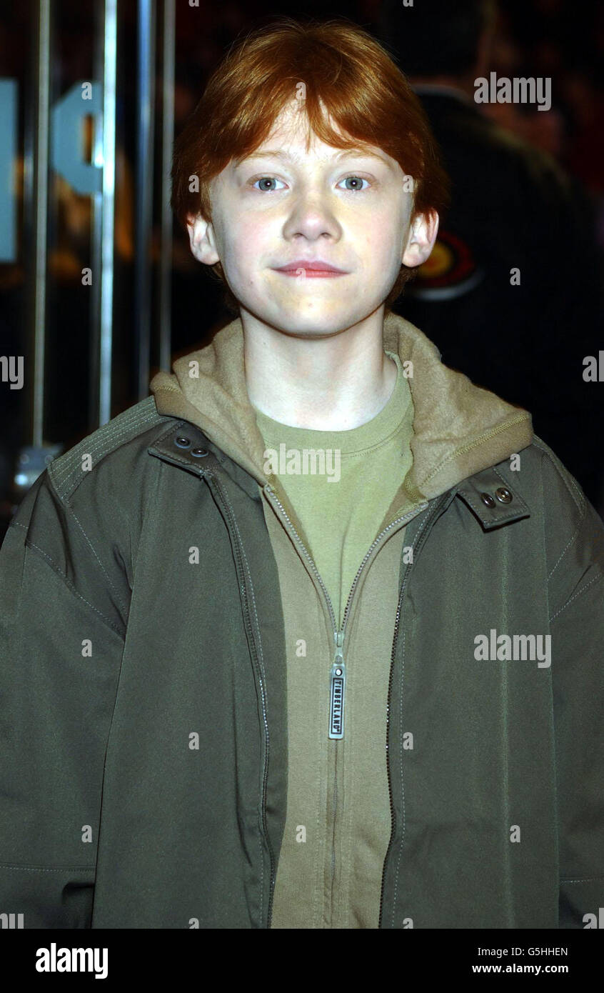 Rupert Grint, qui joue Ron Weasley, arrive pour la première mondiale de 'Harry Potter et la Pierre du philosophe à l'Odeon Leicester Square à Londres. Banque D'Images