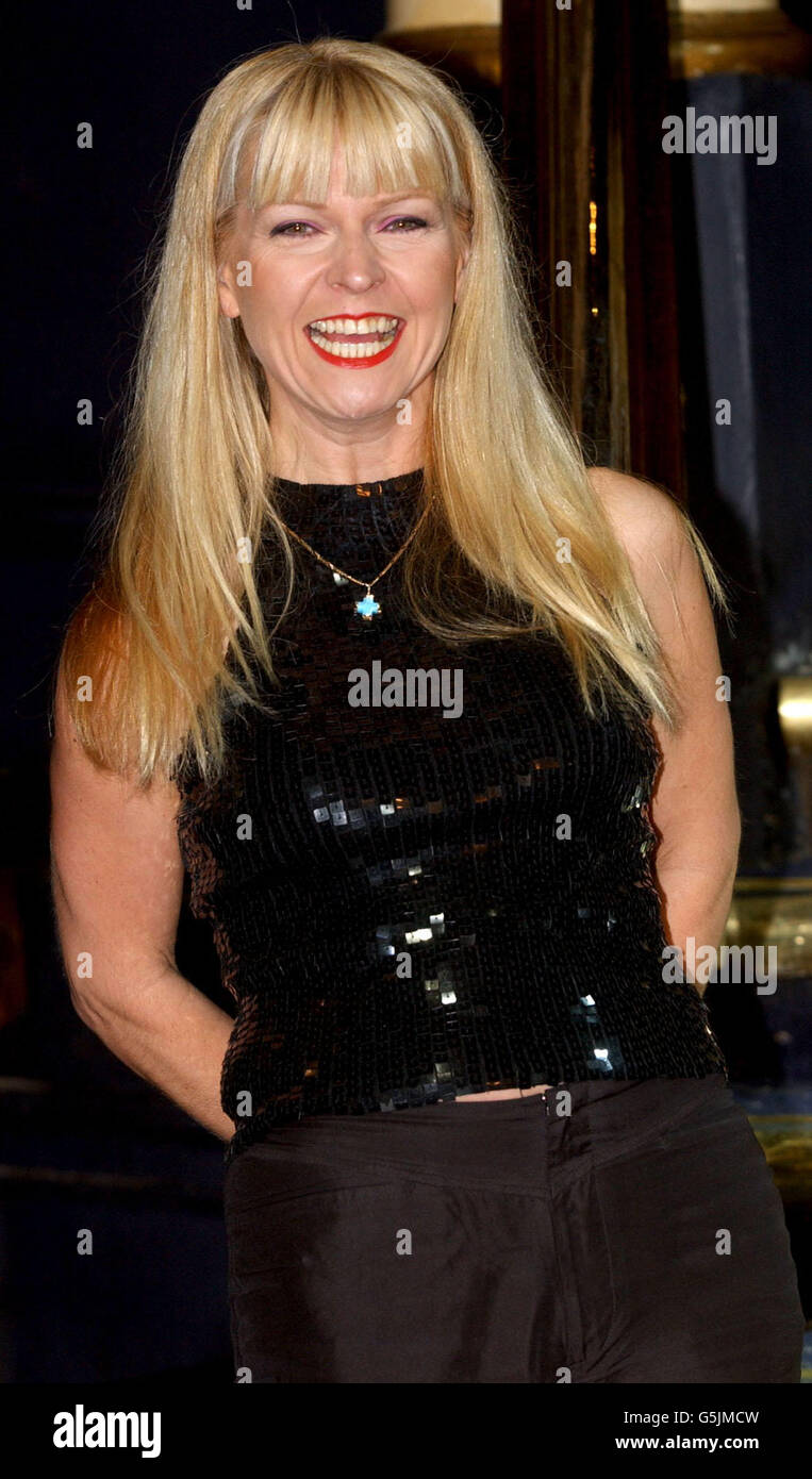 Toyah, chanteuse pop des années 80, lors d'un photocall à Londres. Pour promouvoir le circuit ici et maintenant 2002, qui aura lieu à Arenas à travers le pays à partir d'avril prochain. Banque D'Images