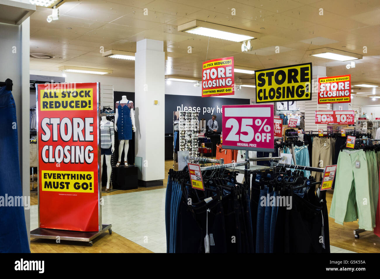 La fermeture des signes.bhs, British Home Stores, la faillite. Banque D'Images