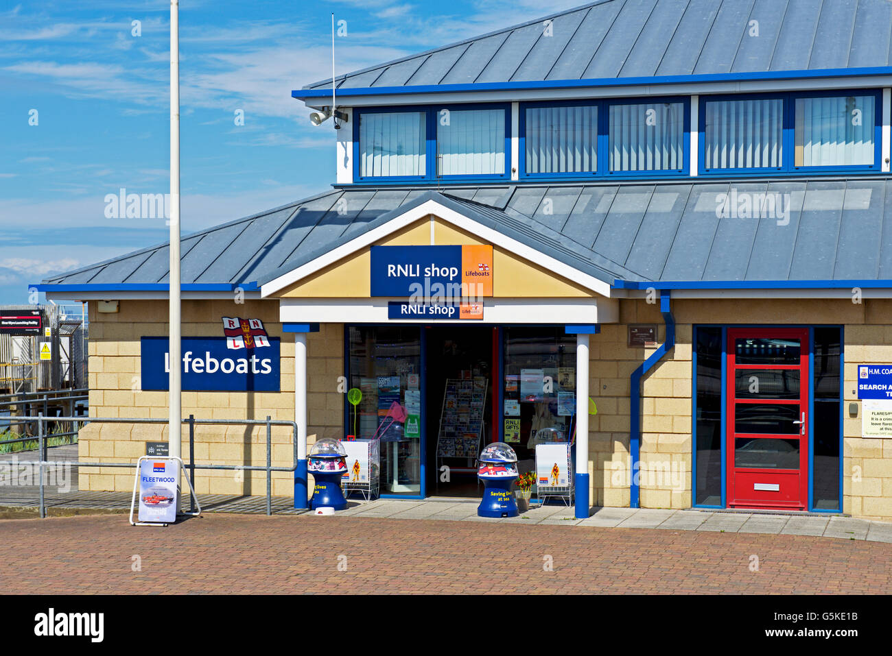 Boutique de la station de sauvetage, Fleetwood, Lancashire, England UK Banque D'Images