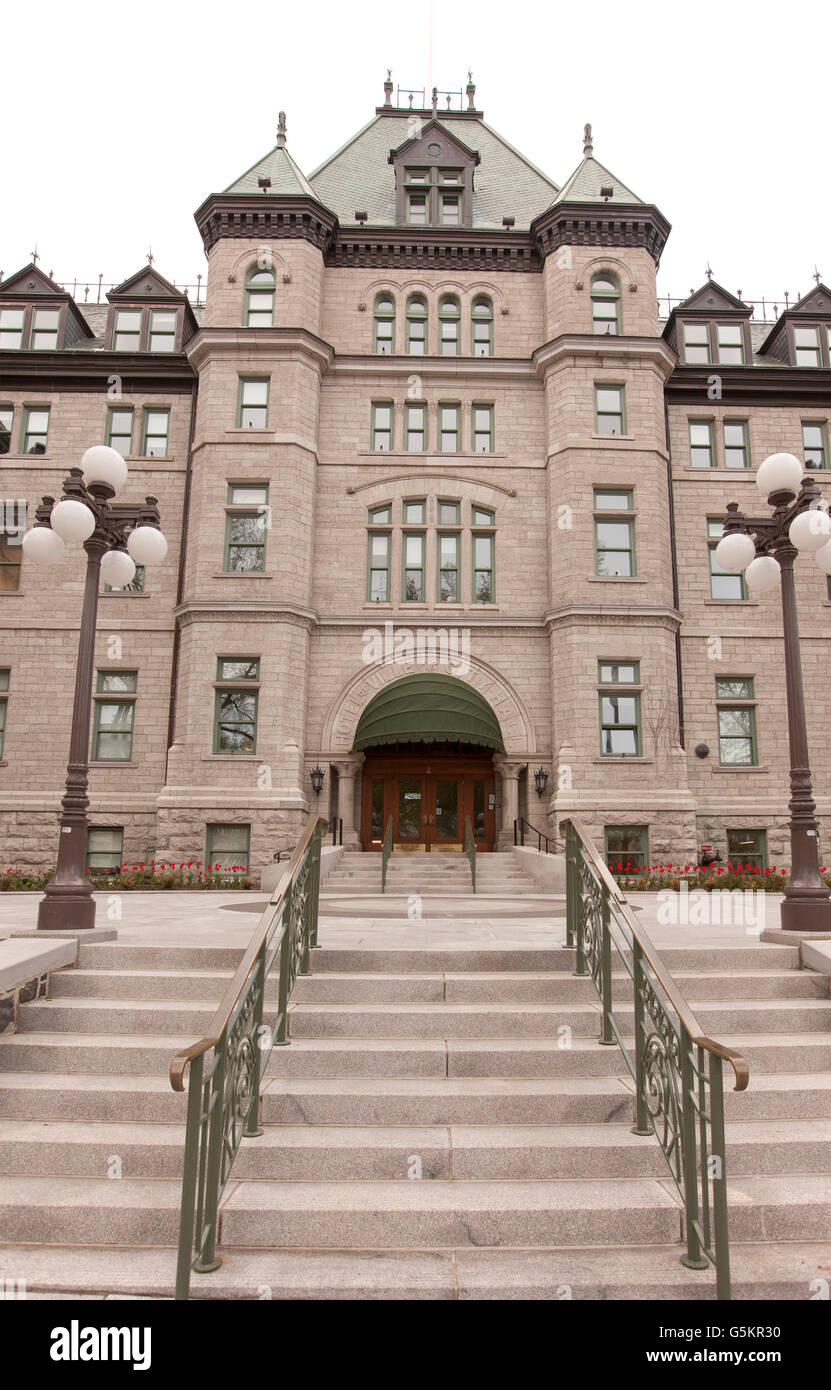 La VILLE DE QUÉBEC Le 24 mai 2016 La Mairie de la ville de Québec
