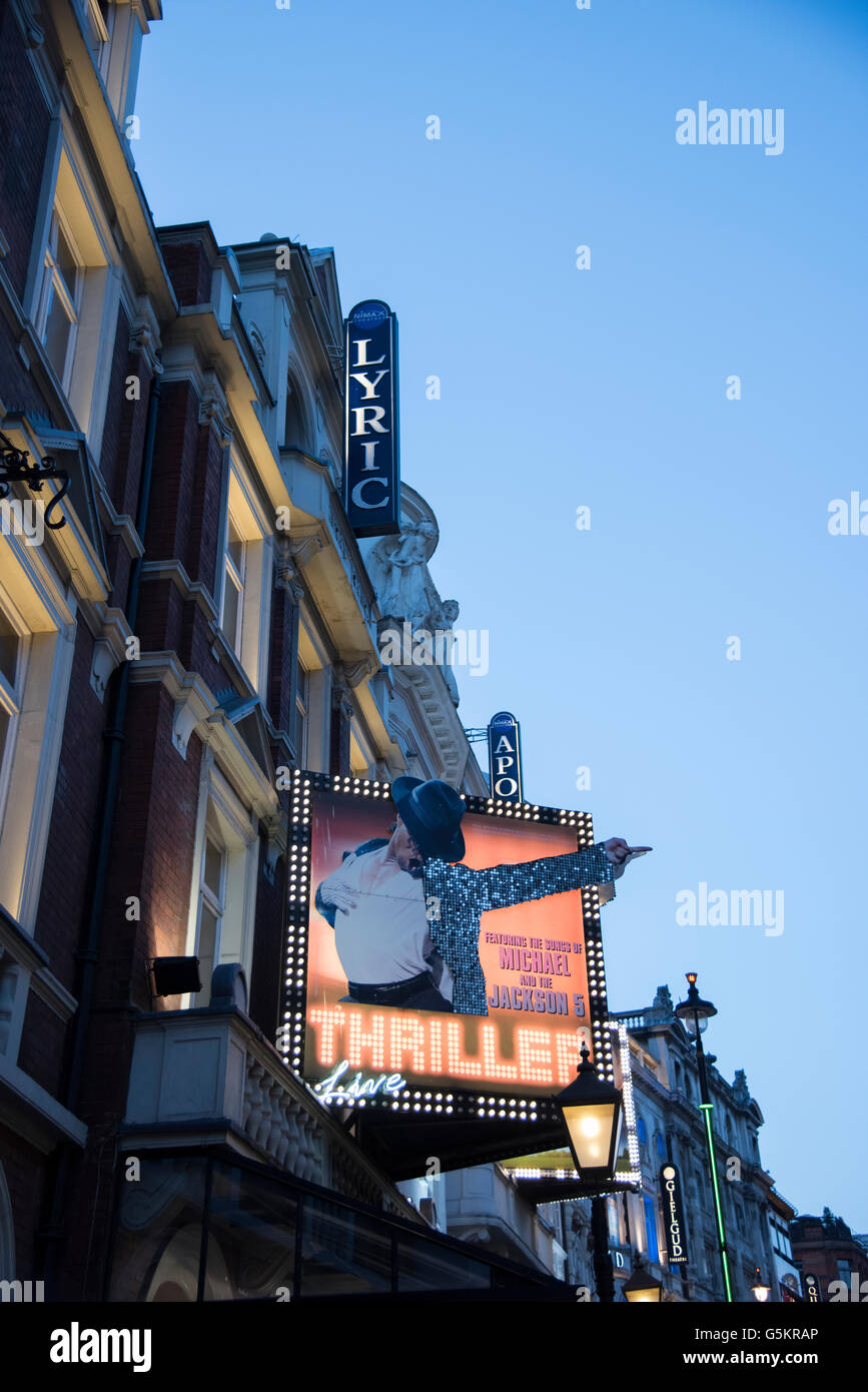 Le Lyric Theatre avec ses montrant de Thriller Live sur Shaftesbury Avenue, Londres. Banque D'Images