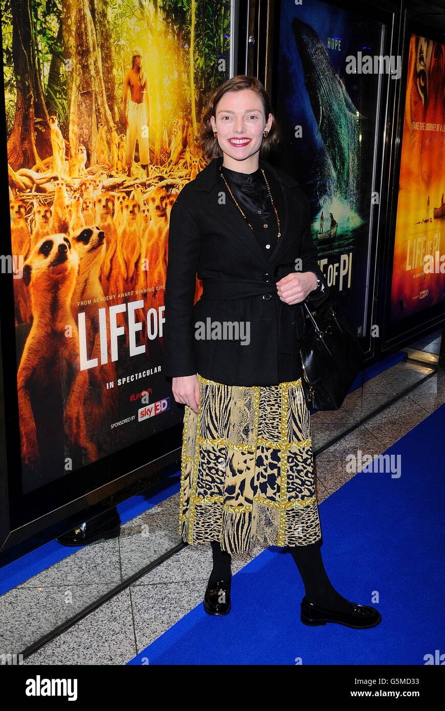 Camilla Rutherford arrive pour la première de Life of Pi à l'Empire Leicester Square, Londres. Banque D'Images