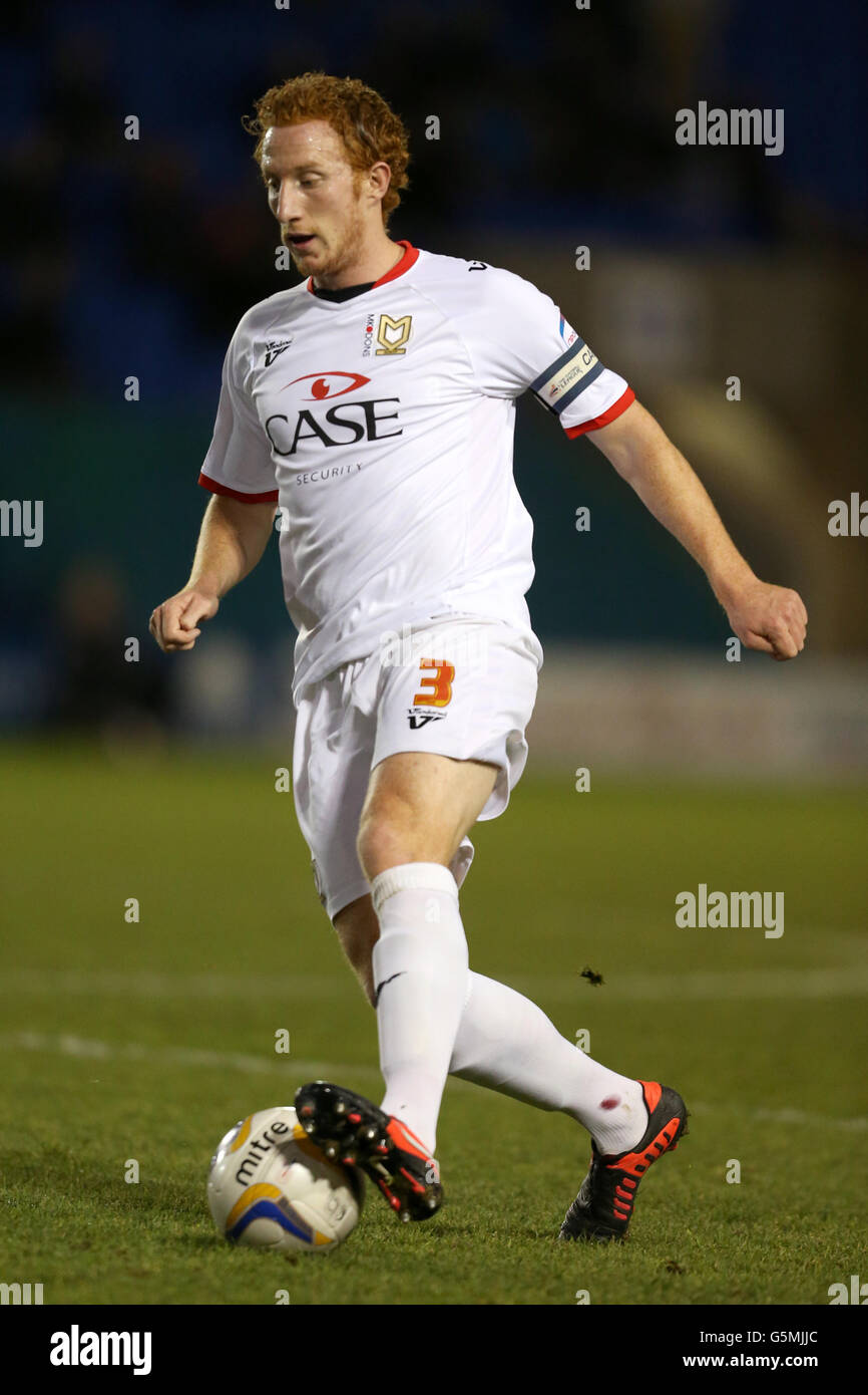 Football - npower football League One - Shrewsbury Town / Milton Keynes dons - Greenhous Meadow. Dean Lewington, Milton Keynes dons Banque D'Images