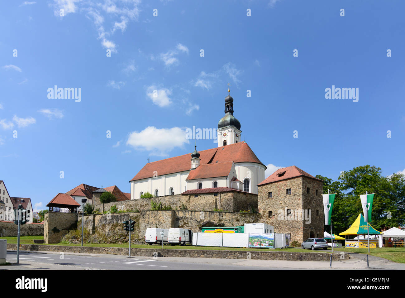 Mariä Himmelfahrt église extérieure, mur de la ville, Bad Kötzting, Allemagne, Bavière, Bayern, Oberpfalz, Haut-Palatinat Banque D'Images