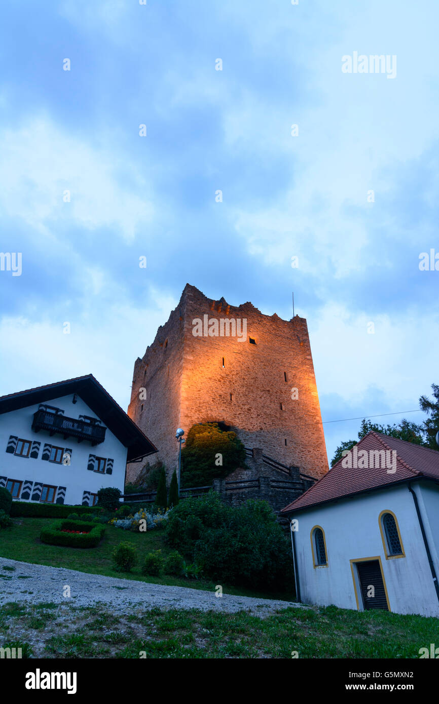 Neunußberg Château : tour d'habitation et la chapelle, Viechtach, Allemagne, Bavière, Bayern, Niederbayern, Basse-Bavière Banque D'Images