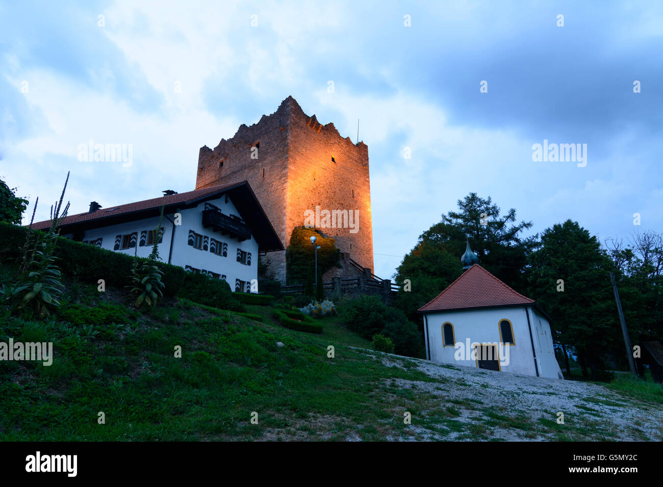 Neunußberg Château : tour d'habitation et la chapelle, Viechtach, Allemagne, Bavière, Bayern, Niederbayern, Basse-Bavière Banque D'Images