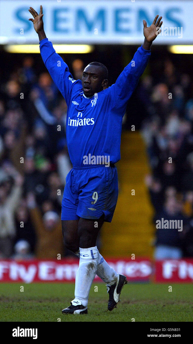 Jimmy Floyd Hasselbaink de Chelsea célèbre son deuxième but dans la F.A. Barclaycard jeu de Premiership entre Chelsea V Southampton le jour de l'an à Stamford Bridge, West London. Photo Tom Hevezi .. Banque D'Images