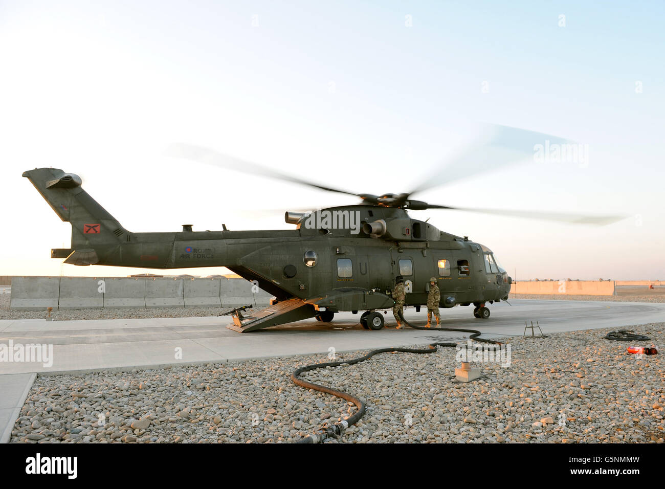 Hélicoptère Merlin sur le site d'atterrissage de l'hélicoptère (HLS) au Camp Bastion, province de Helmand, Afghanistan Banque D'Images