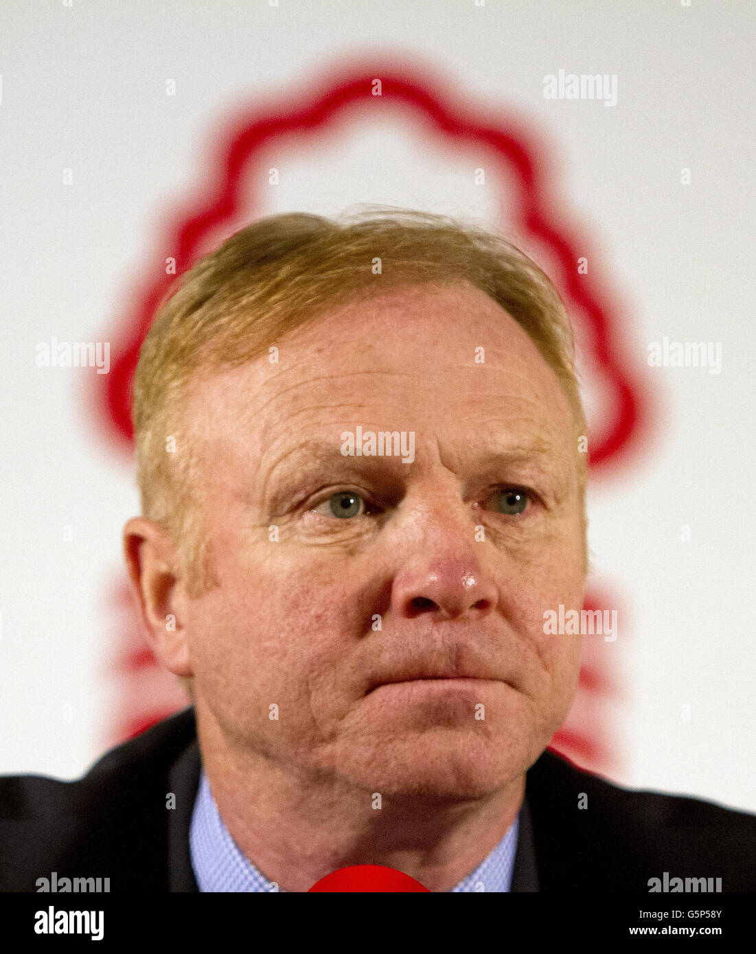 Soccer - Nottingham Forest Press Conference - Alex McLeish Unveiling - The City Ground.Alex McLeish, directeur de New Nottingham Forest, lors de la conférence de presse au City Ground, à Nottingham. Banque D'Images