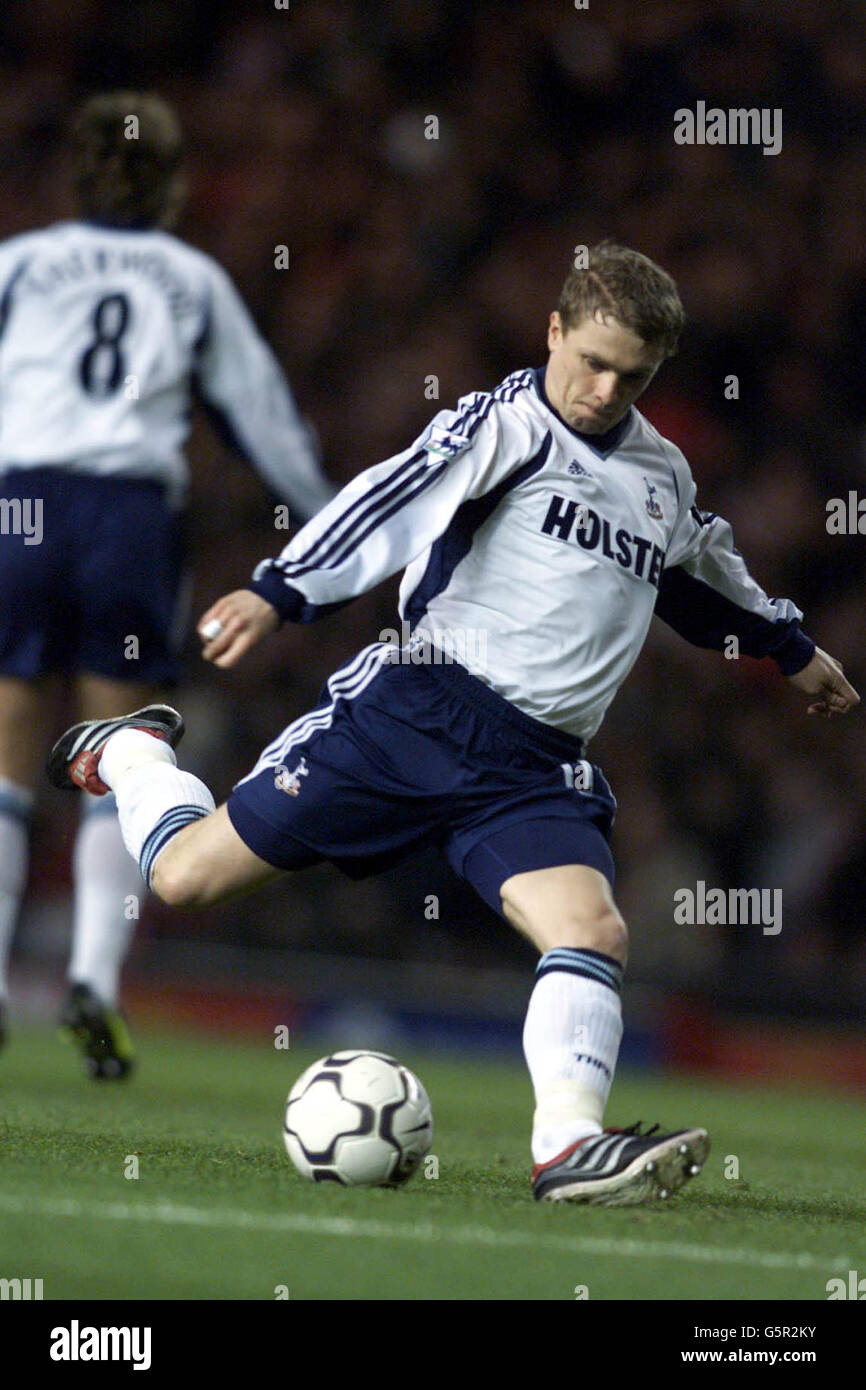 Sergi Rebrov de Tottenham Hotspur, pendant la F.A.Match de premier ministre de Barclaycard contre Manchester United à Old Trafford, Manchester. Banque D'Images