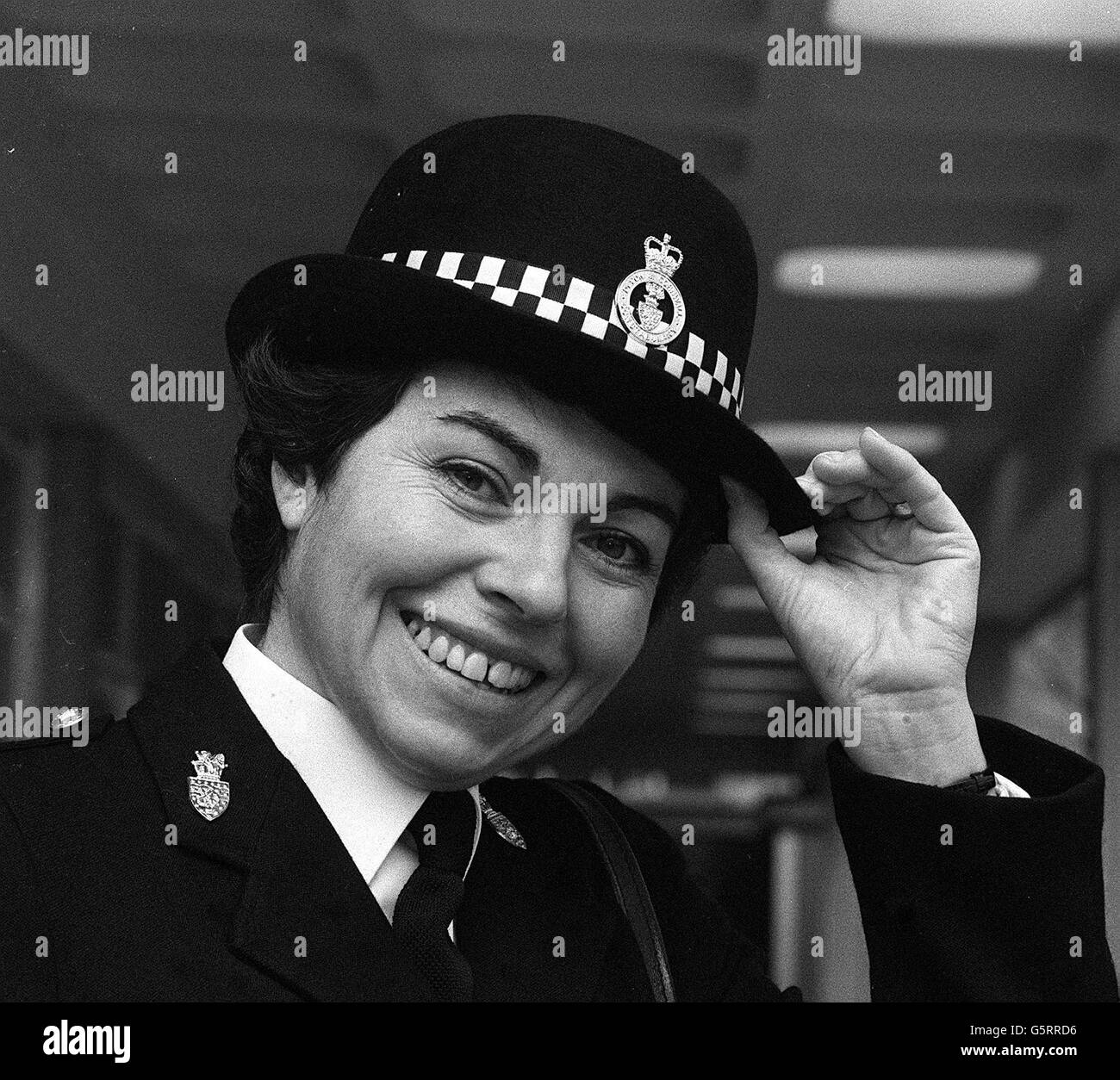 Devon et Cornwall police recrutent Christine Brown dans son nouvel uniforme. Banque D'Images
