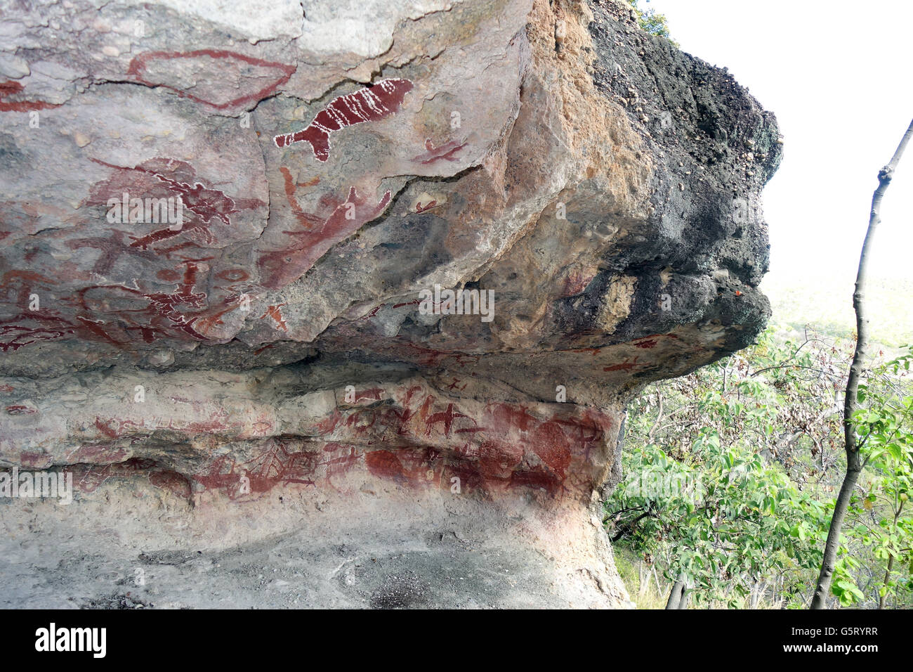 Art rupestre aborigène y compris les représentations de navires européens et d'autres bateaux, Stanley Island, parc national Flinders Group, Prince Banque D'Images