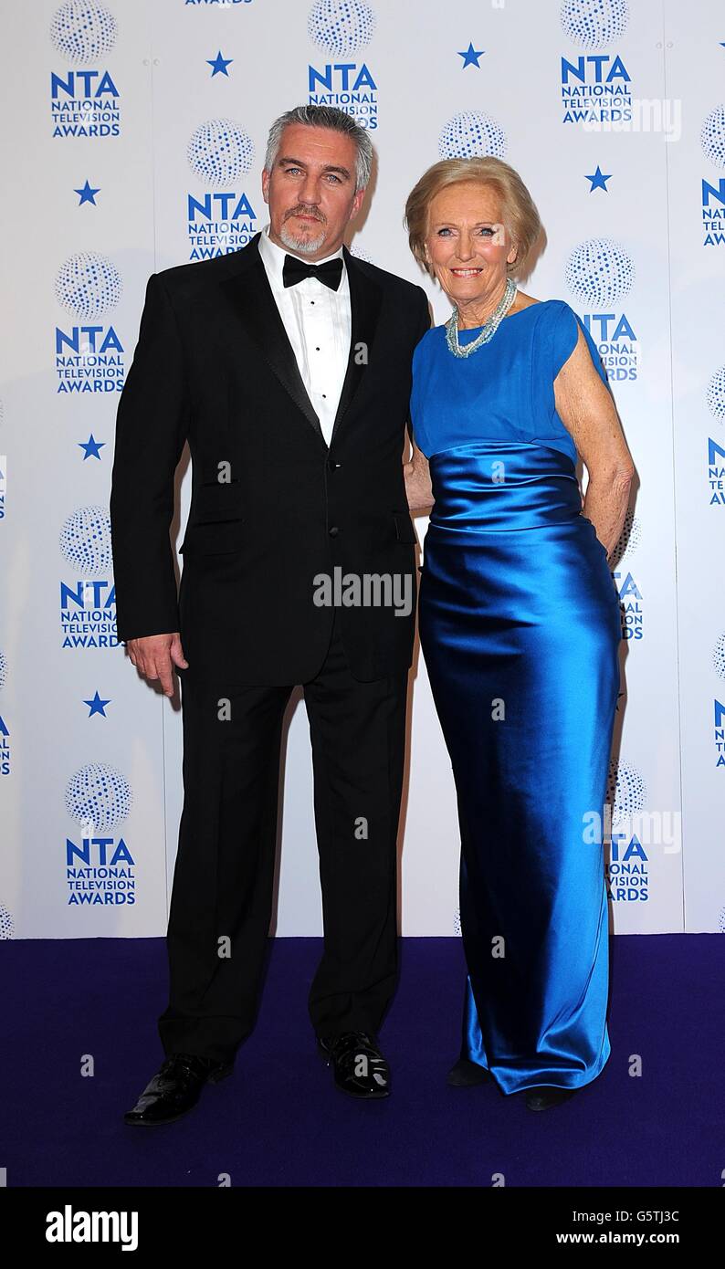 Paul Hollywood et Mary Berry dans la salle de presse des National Television Awards 2013 à l'O2 Arena, Londres. Banque D'Images