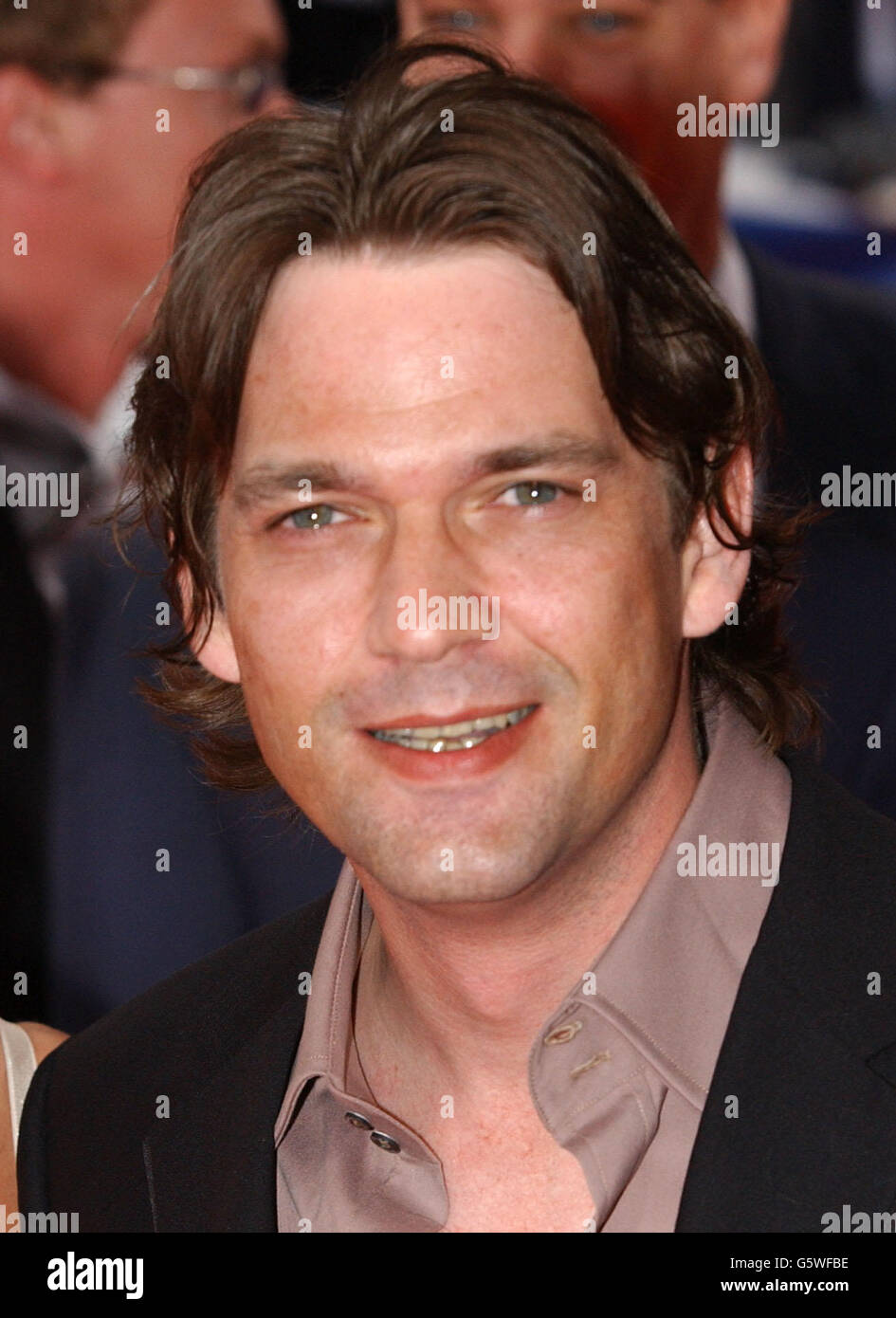 L'acteur Dougrey Scott arrive pour les Laureus World Sports Awards au Forum Grimaldi à Monte Carlo. 30/07/02 : le cœur hollywoodien Dougrey Scott et le héros olympique de l'aviron Sir Steve Redgrave se joignent aujourd'hui - pour jouer au golf pour la charité. Les célébrités espéraient jouer 72 trous de golf sur quatre parcours en moins de 17 heures dans le cadre d'un tournoi pour recueillir de l'argent pour un certain nombre d'œuvres caritatives britanniques. Banque D'Images