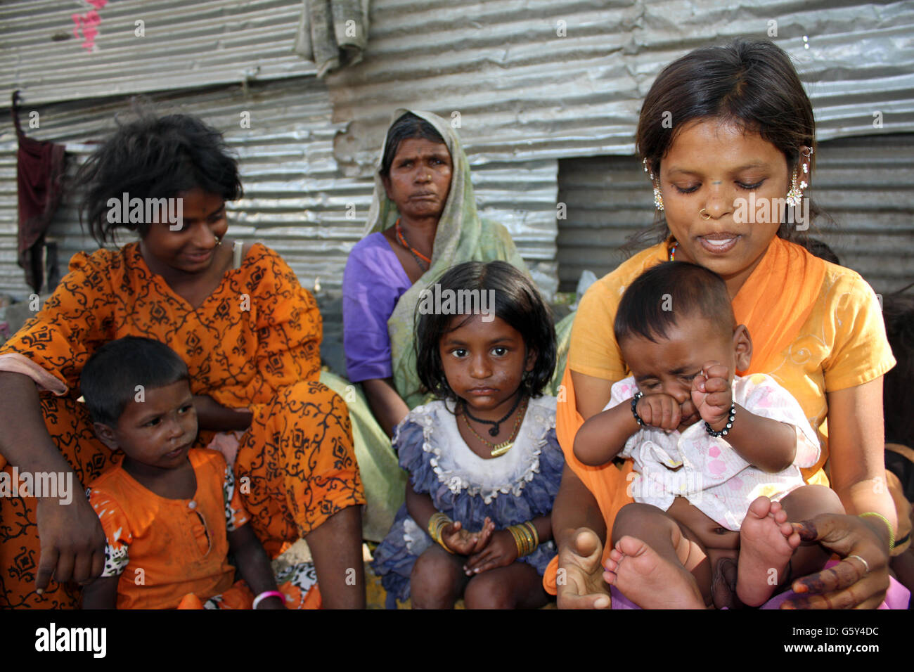 Pauvres en Inde, heureux avec eux-mêmes. Banque D'Images