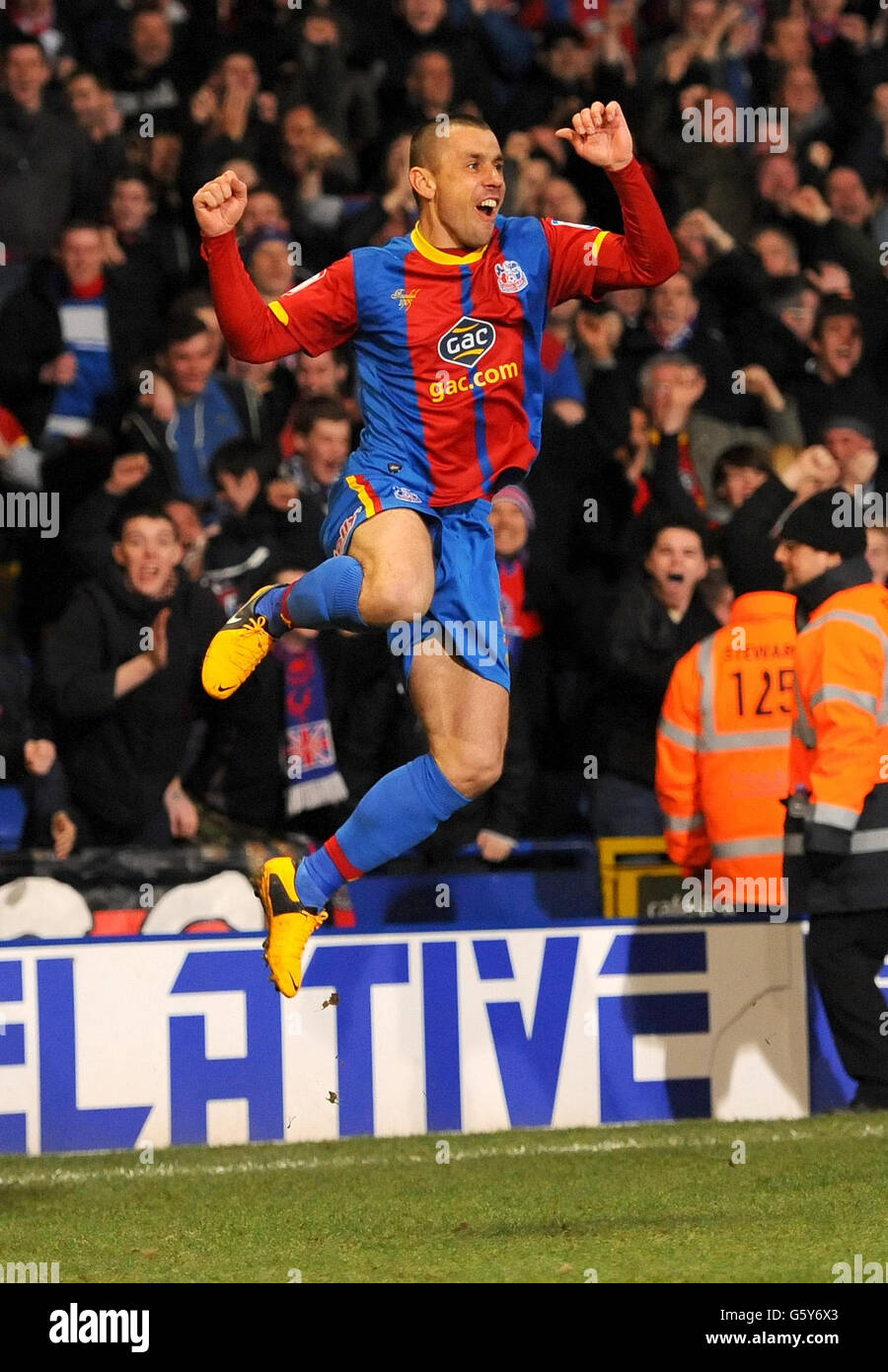 Kevin Phillips, du Crystal Palace, célèbre le deuxième but de son côté lors du match du championnat de npower au Selhurst Park, Londres. Banque D'Images