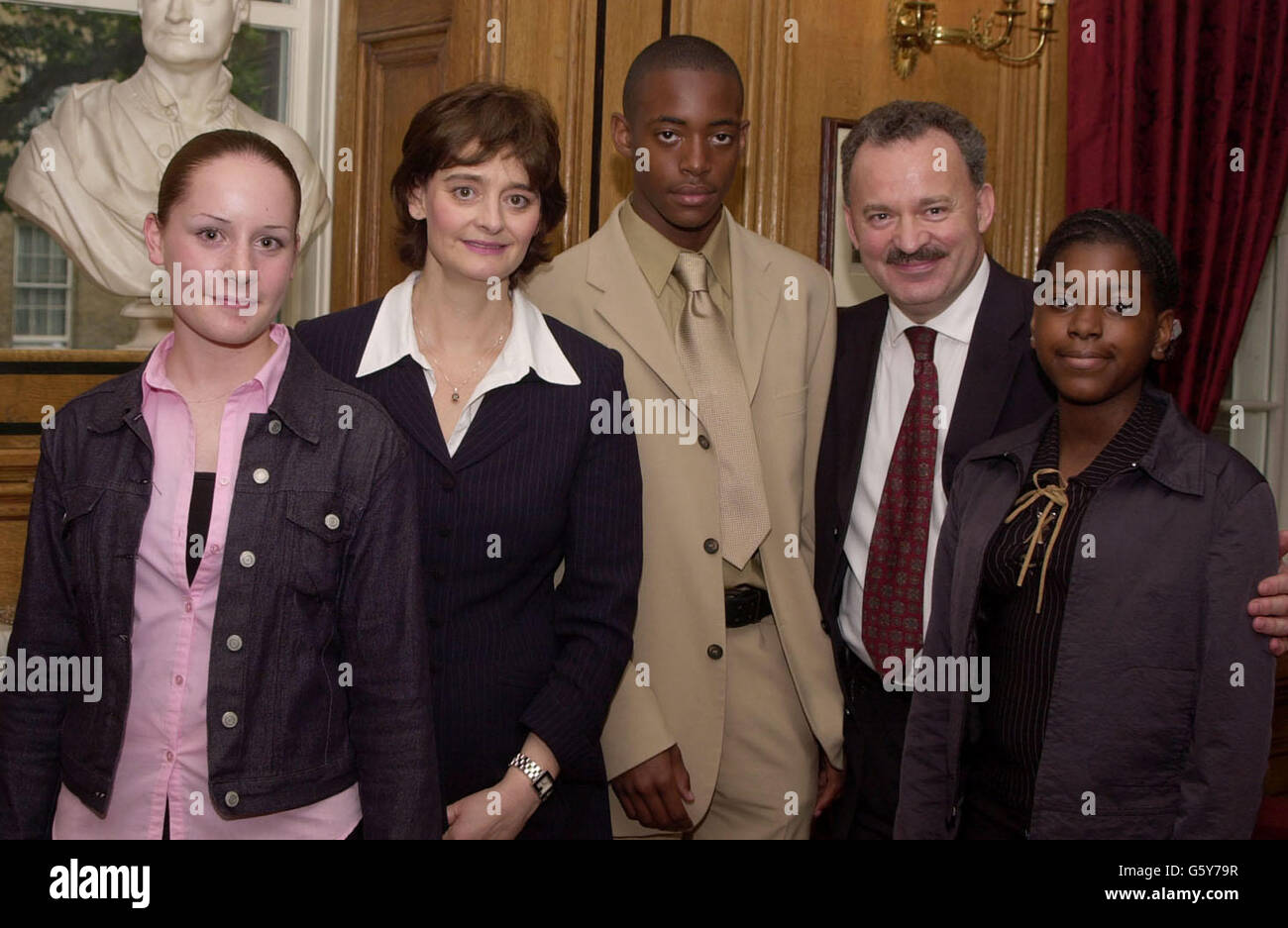 Cherie Booth - Downing Street Tea Party Banque D'Images