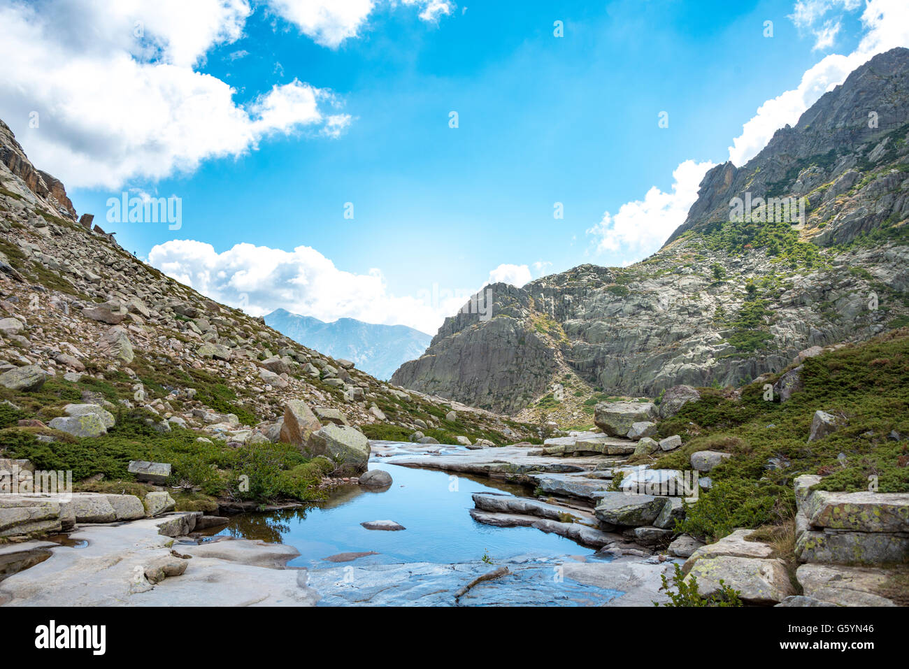 Piscine dans les montagnes, rivière Golo, Parc Naturel de la Corse, Parc naturel régional de Corse, Corse, France Banque D'Images