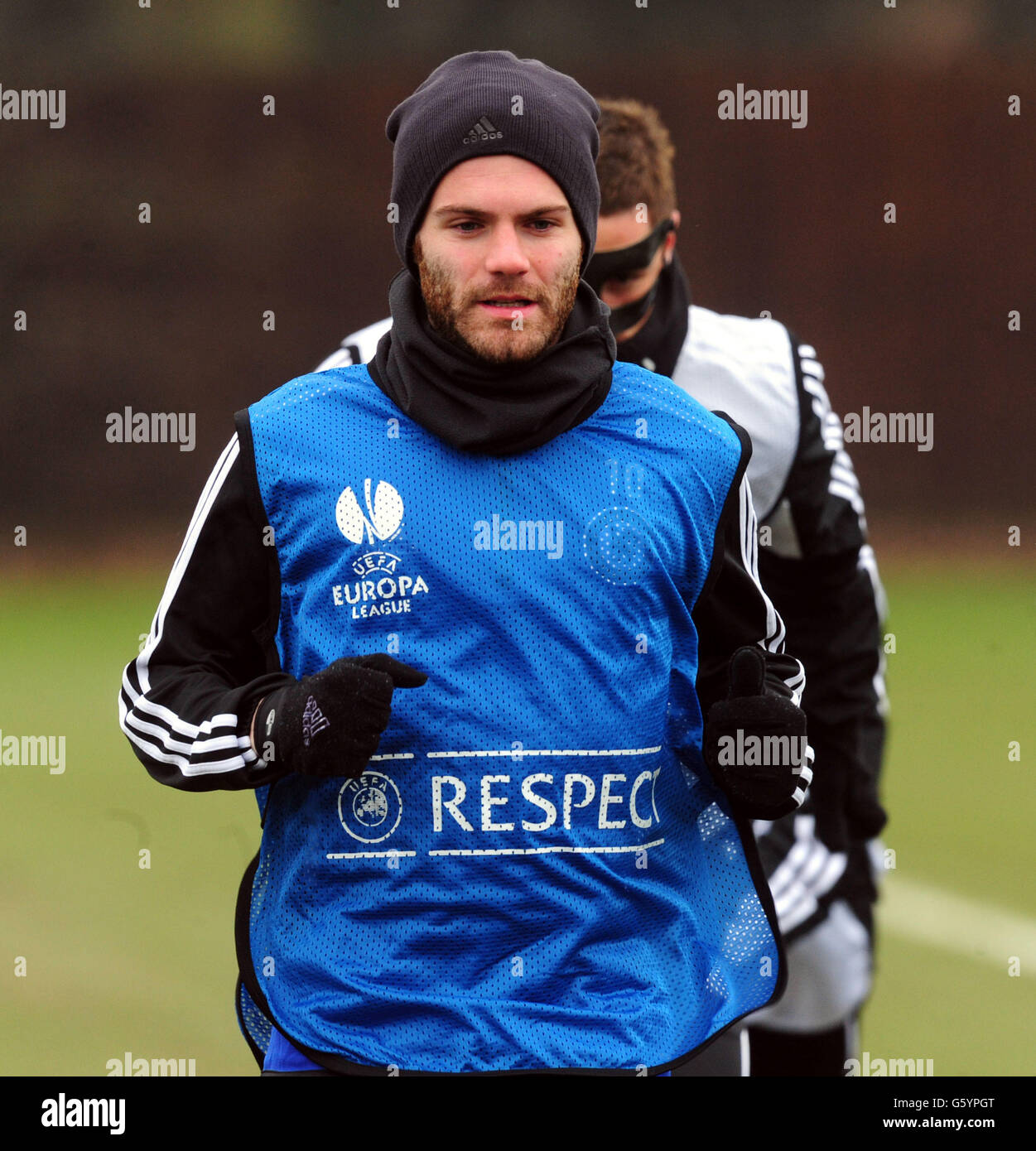 Football - UEFA Europa League - quart de finale - première étape - Chelsea v Rubin Kazan - Chelsea Training and Press Conference - Che....Juan Mata de Chelsea pendant la séance d'entraînement au terrain d'entraînement du Chelsea FC, Stoke d'Abernon. Banque D'Images Football - UEFA Europa League - quart de finale - première étape - Chelsea v Rubin Kazan - Chelsea Training and Press Conference - Che....Juan Mata de Chelsea pendant la séance d'entraînement au terrain d'entraînement du Chelsea FC, Stoke d'Abernon. Banque D'Images