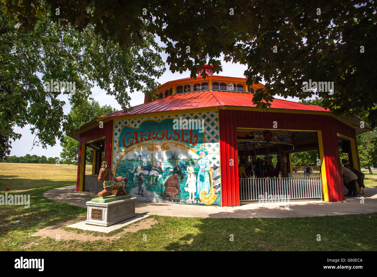 Carrousel vintage rond-point 'merry go round' Riverside Park Guelph Canada Banque D'Images