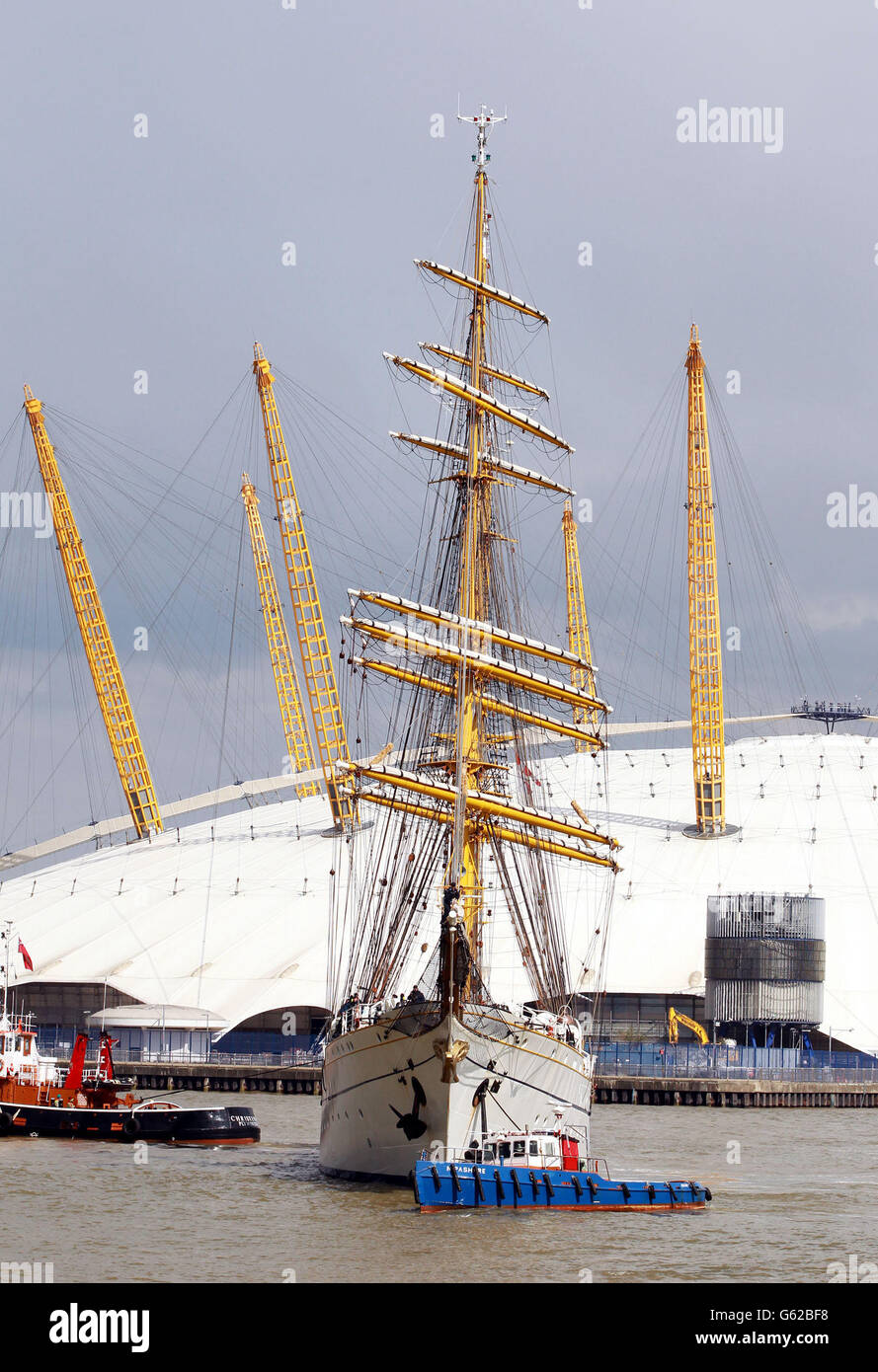 Grand navire allemand Gorch Fock sur la Tamise au West India Dock à Docklands, Londres. APPUYEZ SUR ASSOCIATION photo. Date de la photo: Vendredi 26 avril 2013. Le crédit photo doit être lu : Sean Dempsey/PA Wire Banque D'Images