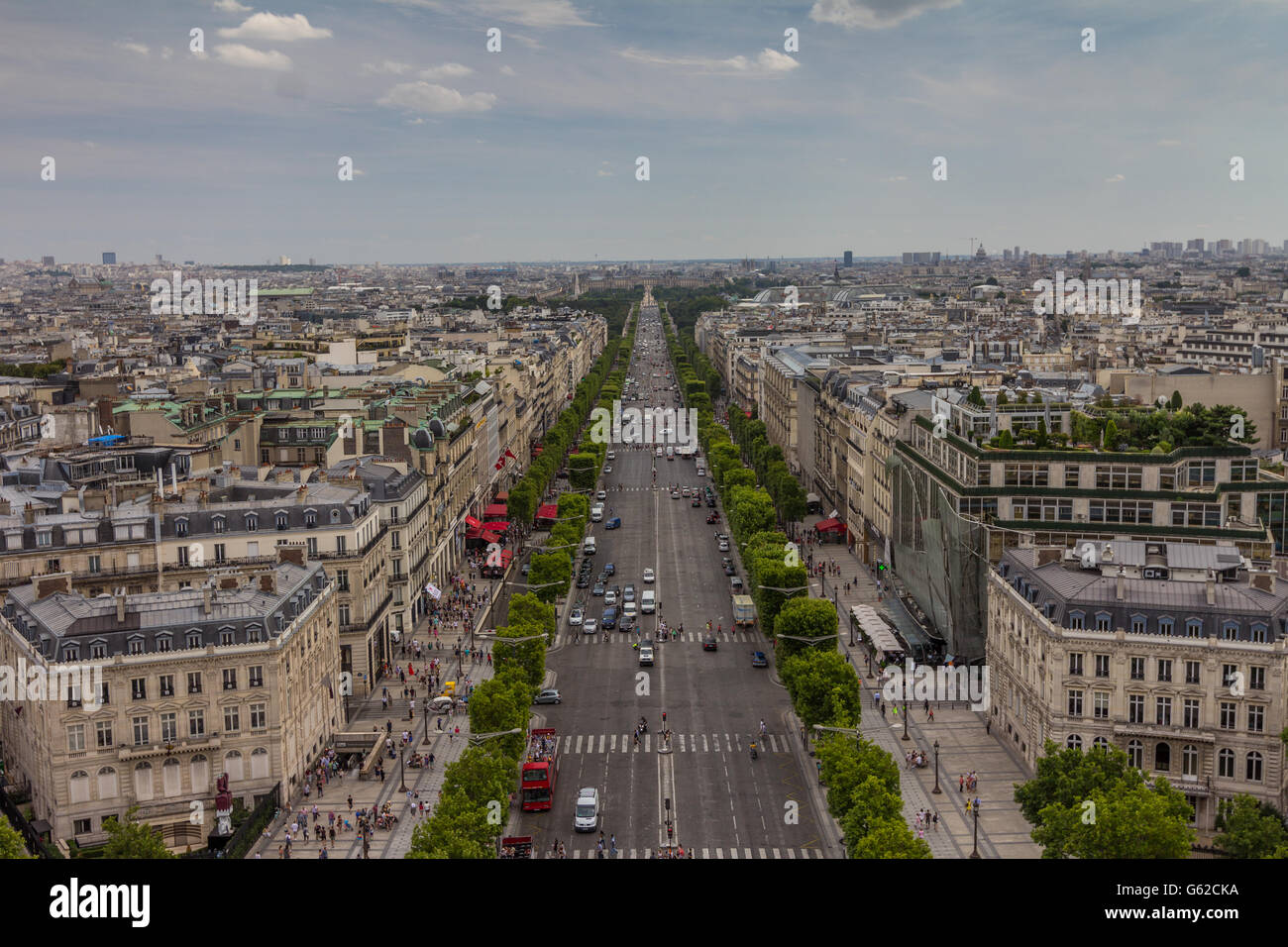 France, Paris, vue sur les Champs Elysées Banque D'Images